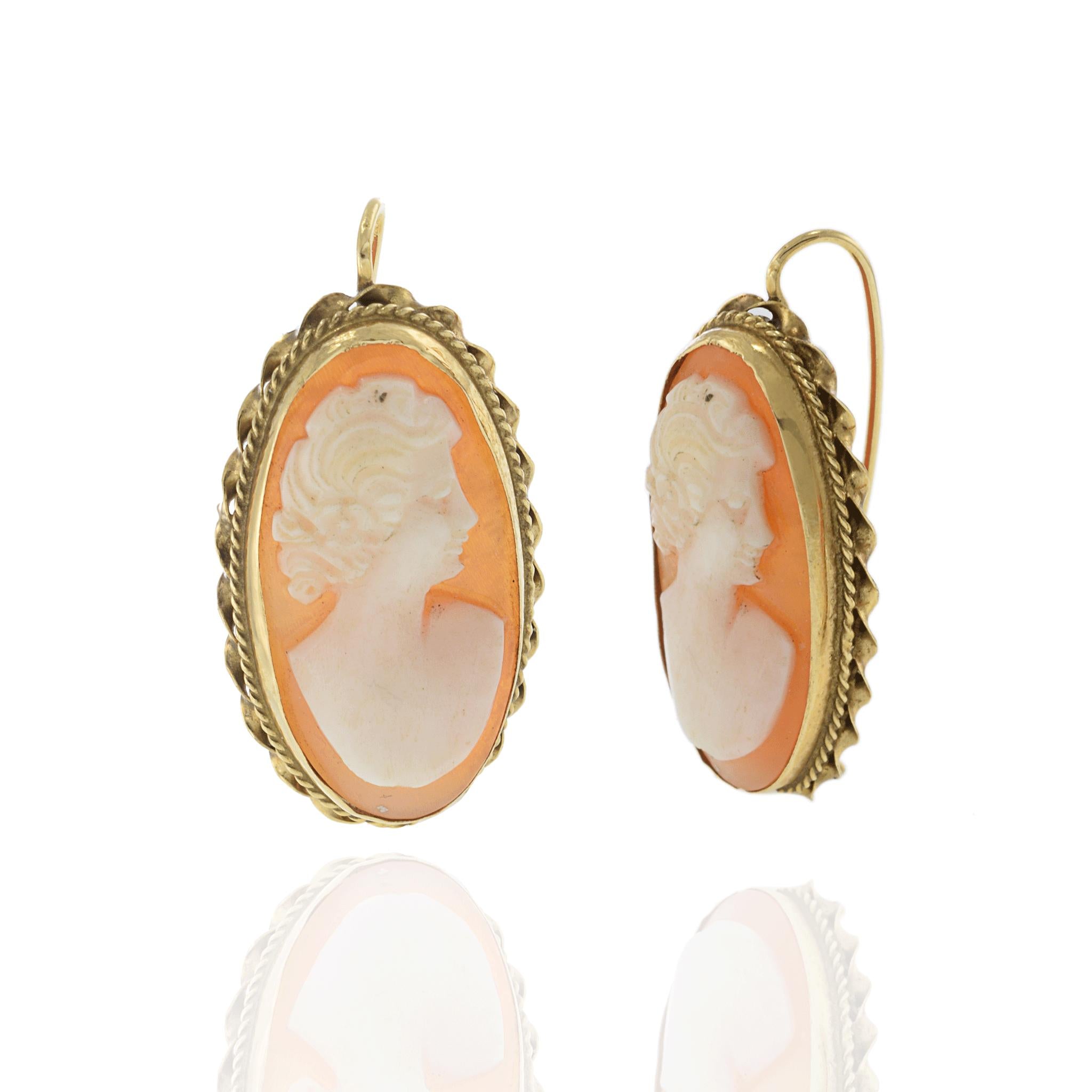 Antique Victorian Era 14KT Yellow Gold Portrait Cameo Earrings