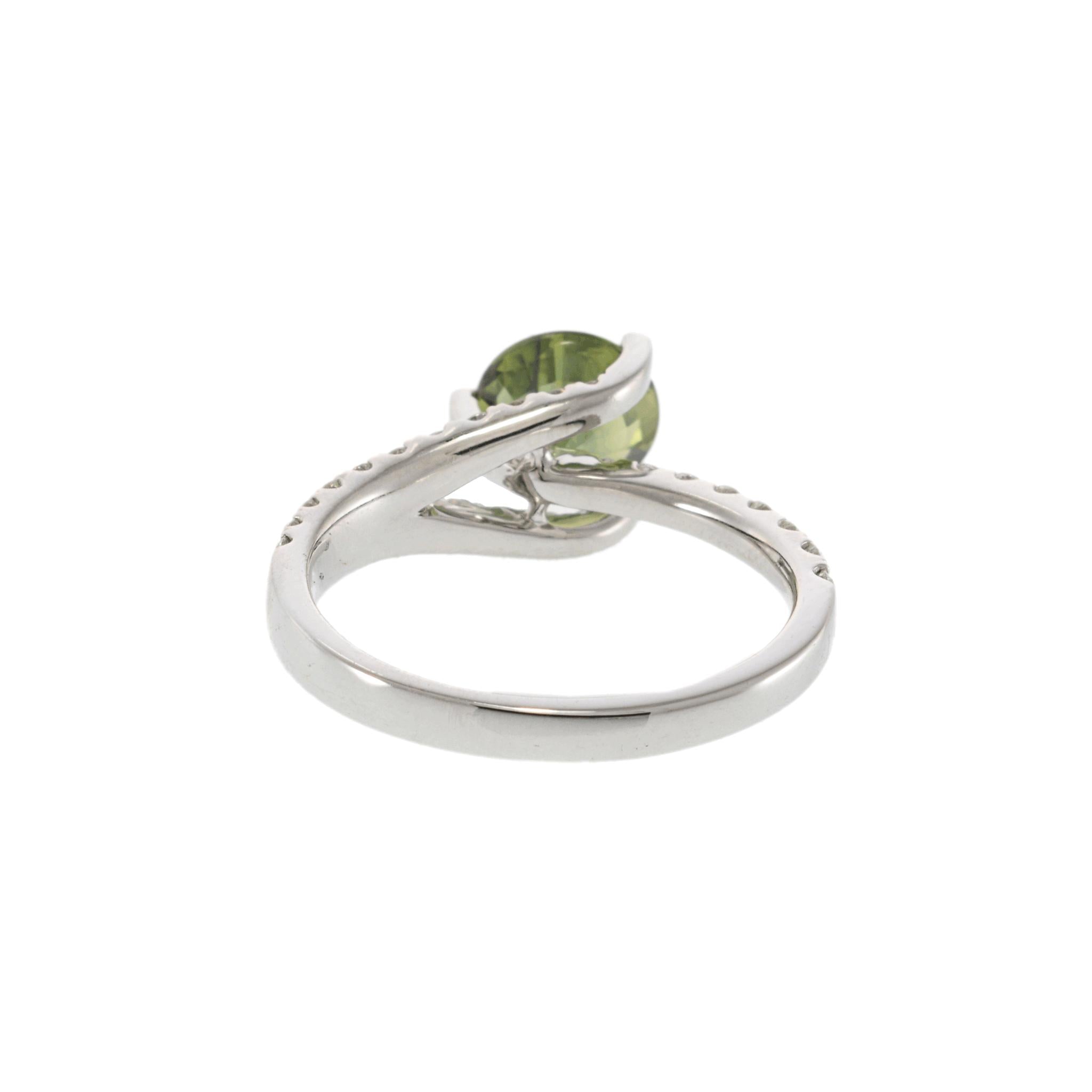 18KT White Gold Green Sapphire and Diamond Martini Ring