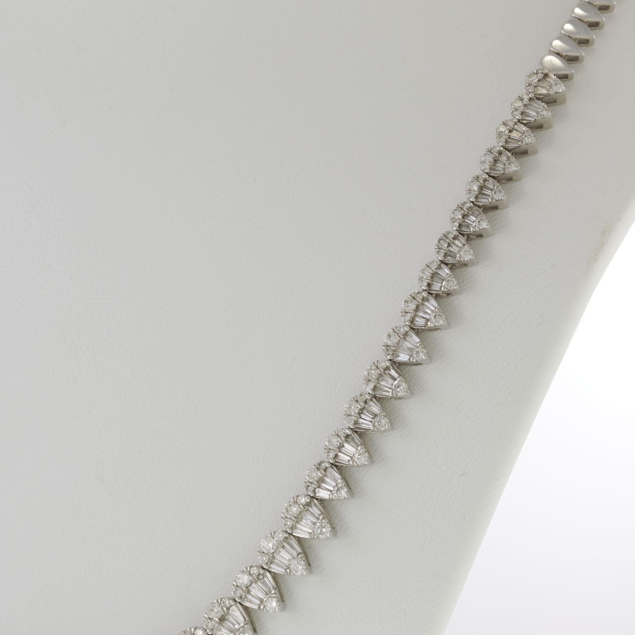 14KT White Gold Pear Shape Diamond Necklace – 4.00CT TW