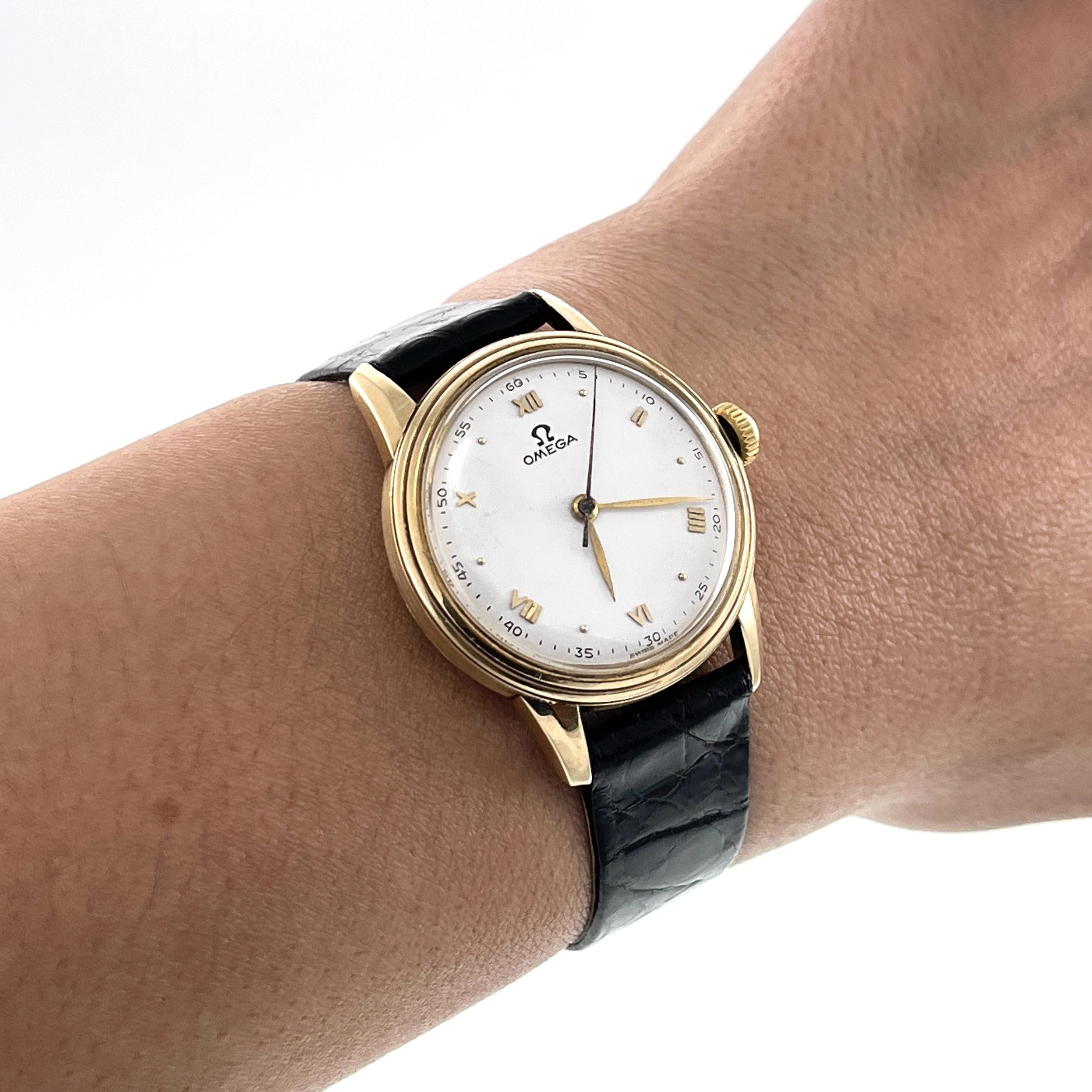 Vintage Circa 1943 Omega 14KT Yellow Gold Dress Watch – Manual Wind