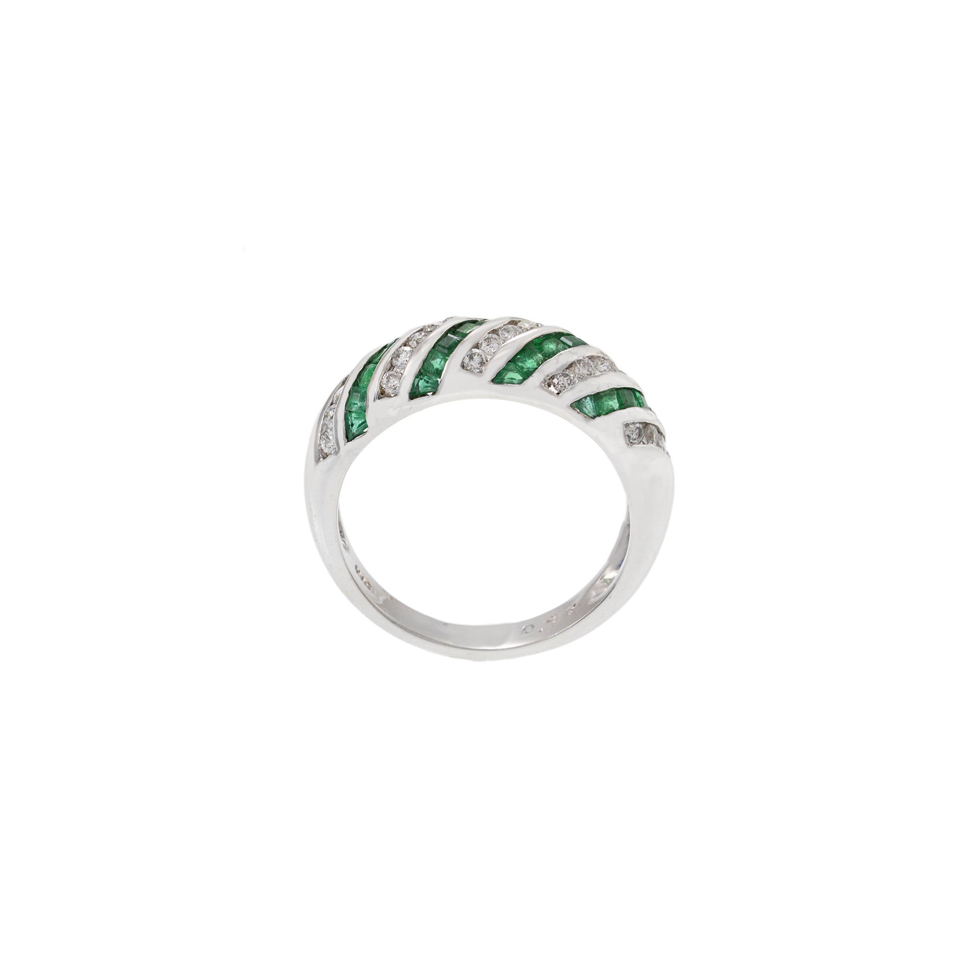 18KT White Gold Round Cut Diamond and Emerald Swirls Ring