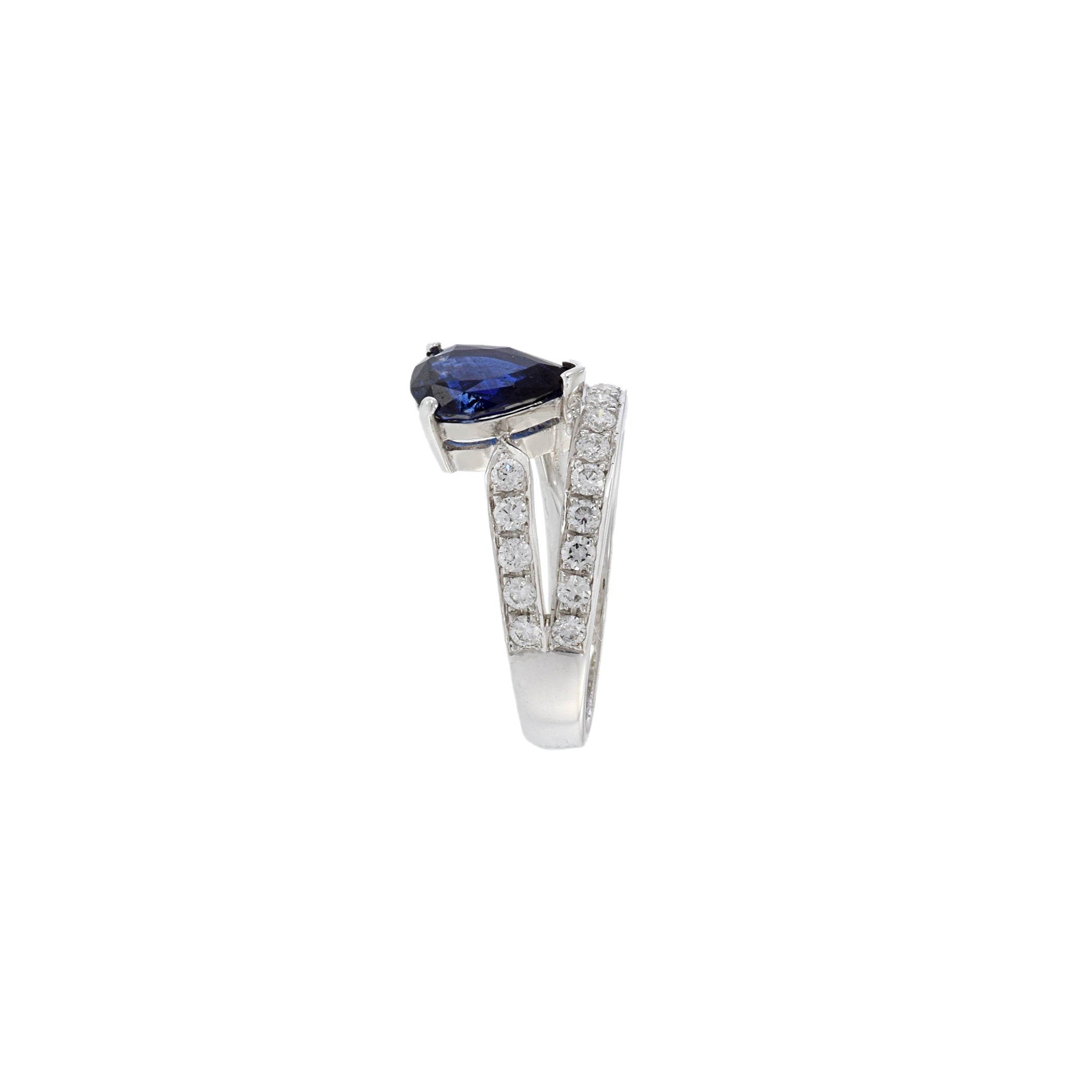 18KT White Gold Blue Sapphire And Diamond Ring