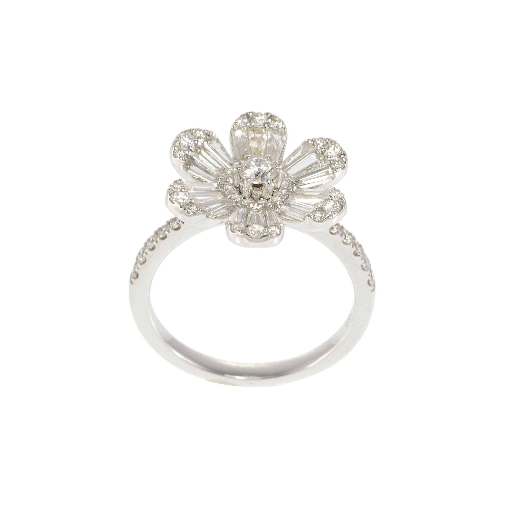 18KT White Gold Diamond Six-Petal Flower Ring