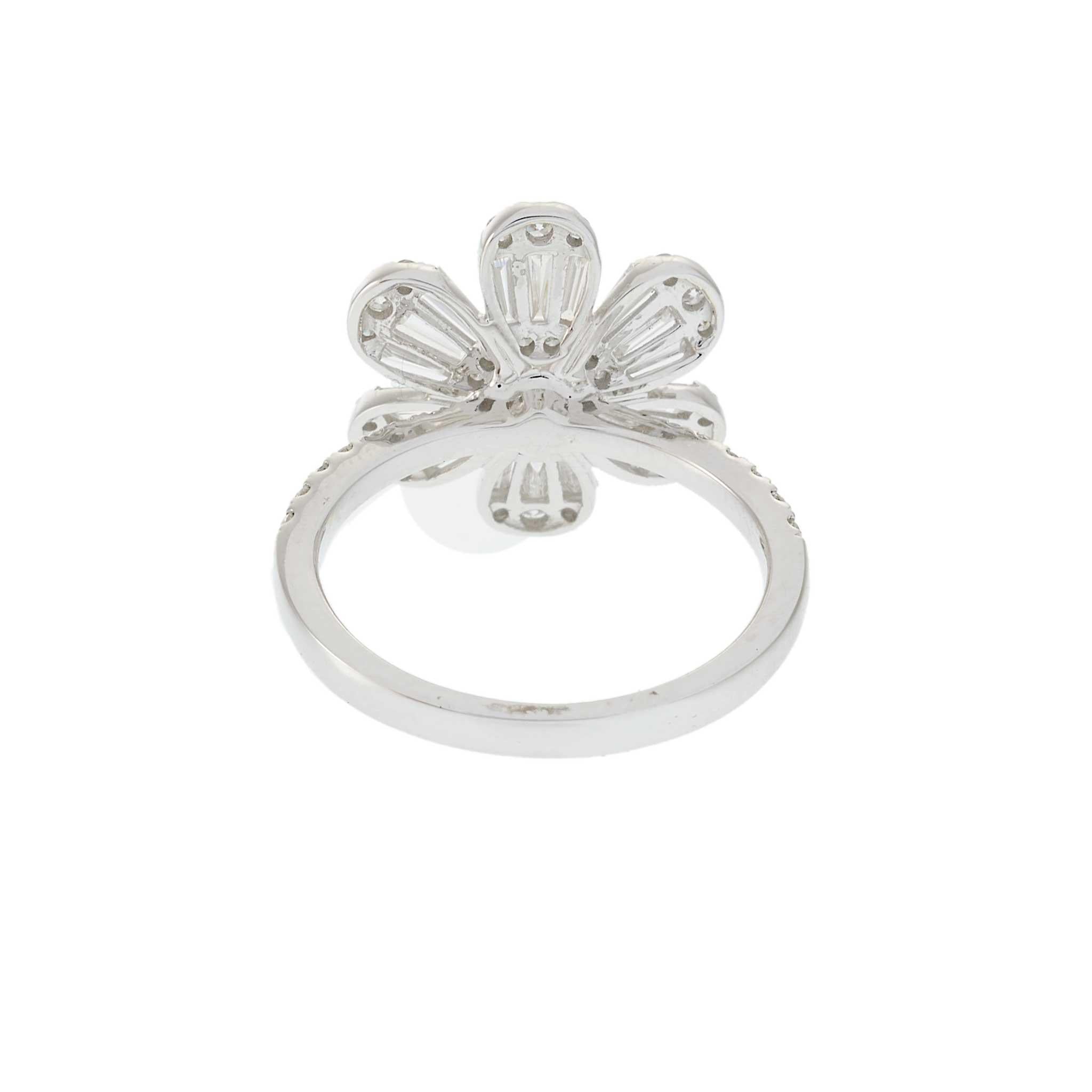18KT White Gold Diamond Six-Petal Flower Ring