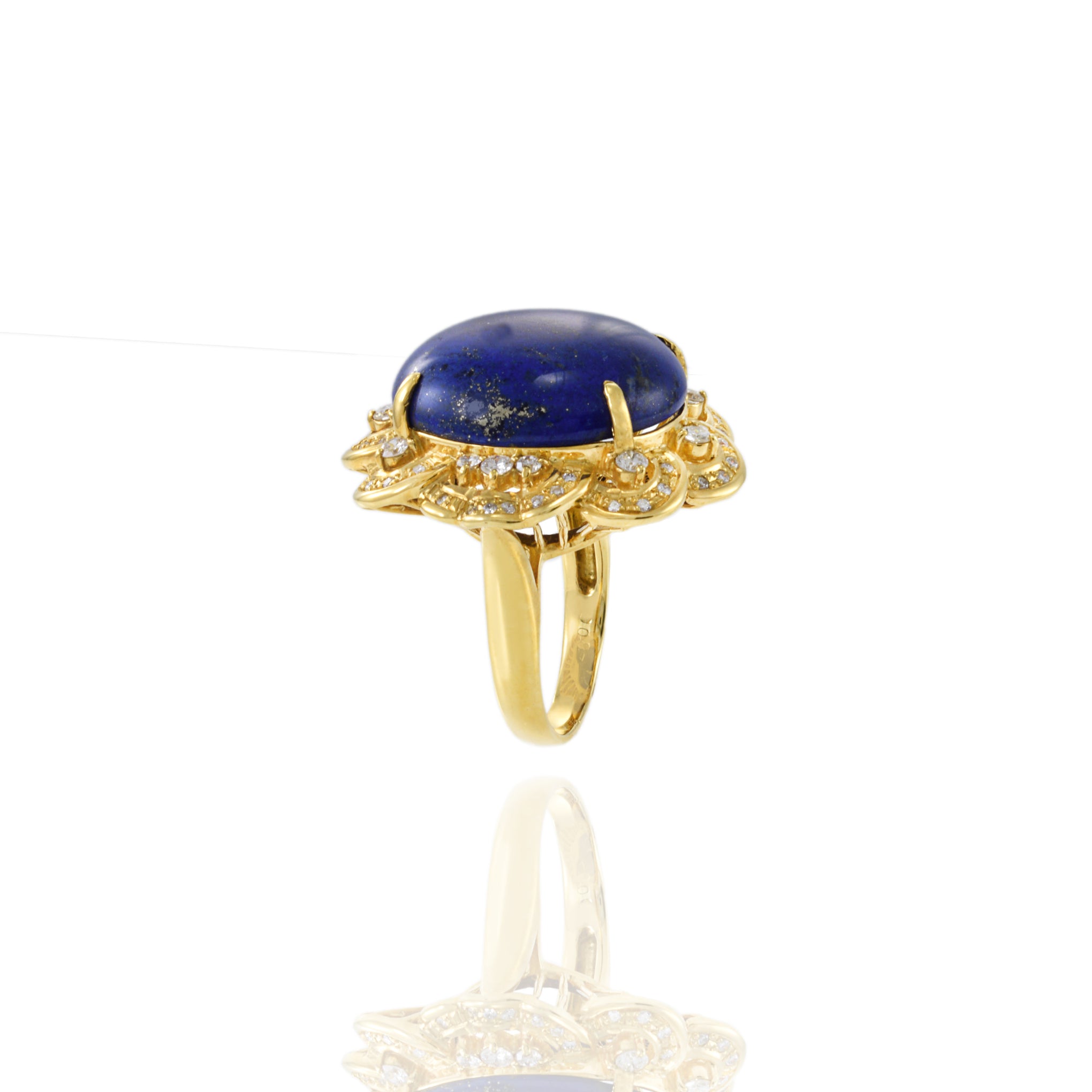 Retro Era 18KT Yellow Gold Lapis Lazuli And Diamond Ring