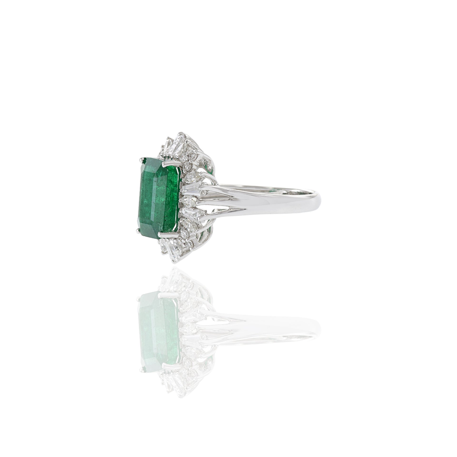 18KT White Gold 4.01CT Emerald And Diamond Cocktail Ring