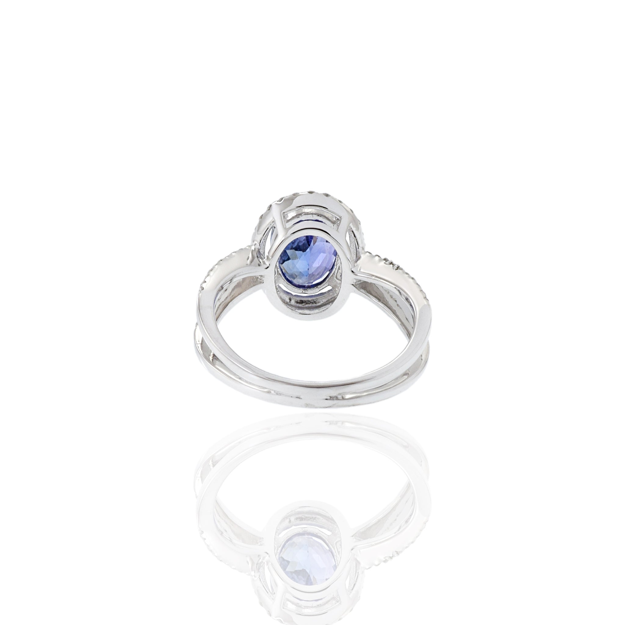 14KT White Gold Oval Cut Tanzanite And Diamond Ring