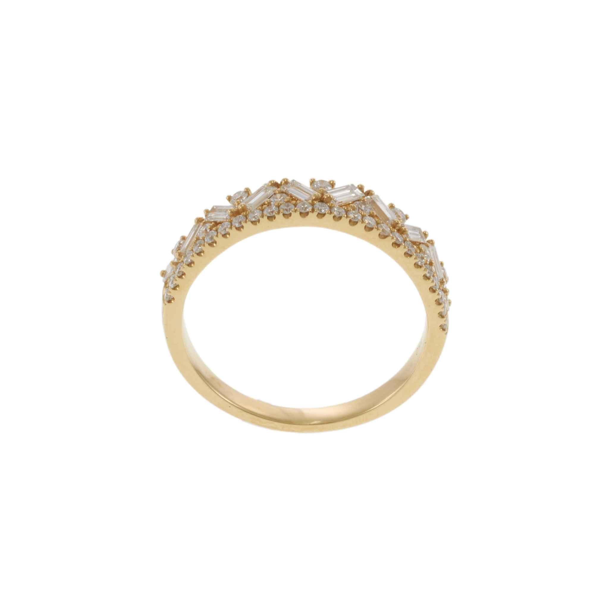 18KT Yellow Gold Round and Baguette Diamond Fancy Design Ring