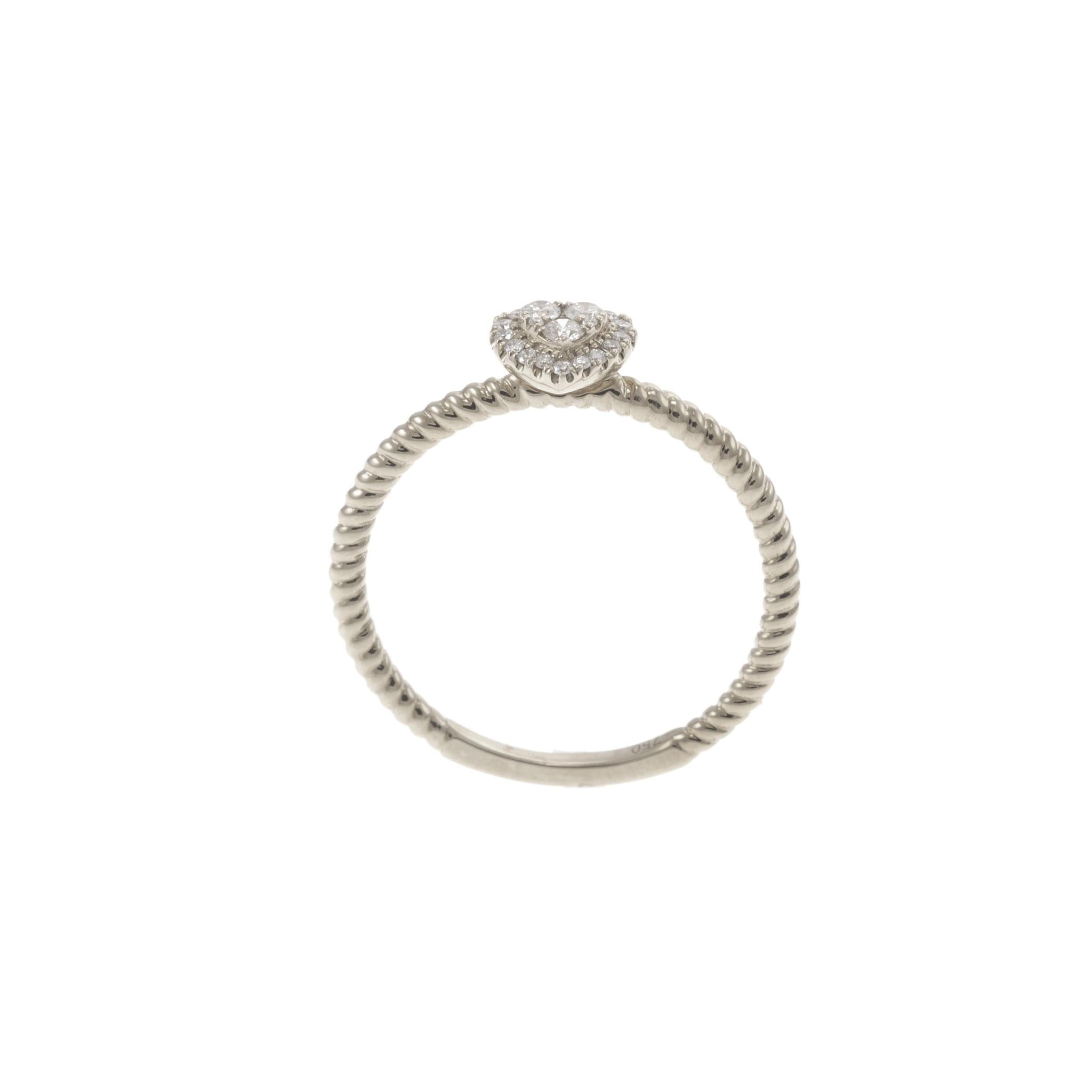 18KT White Gold Diamond Heart Ring