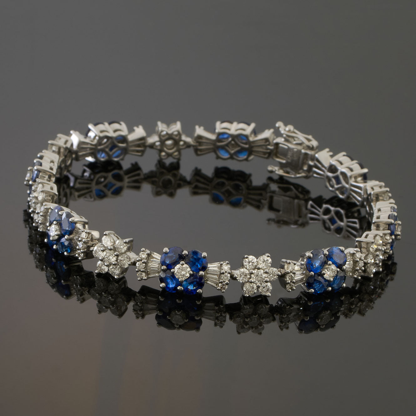18kt White Gold Sapphire & Diamond Bracelet