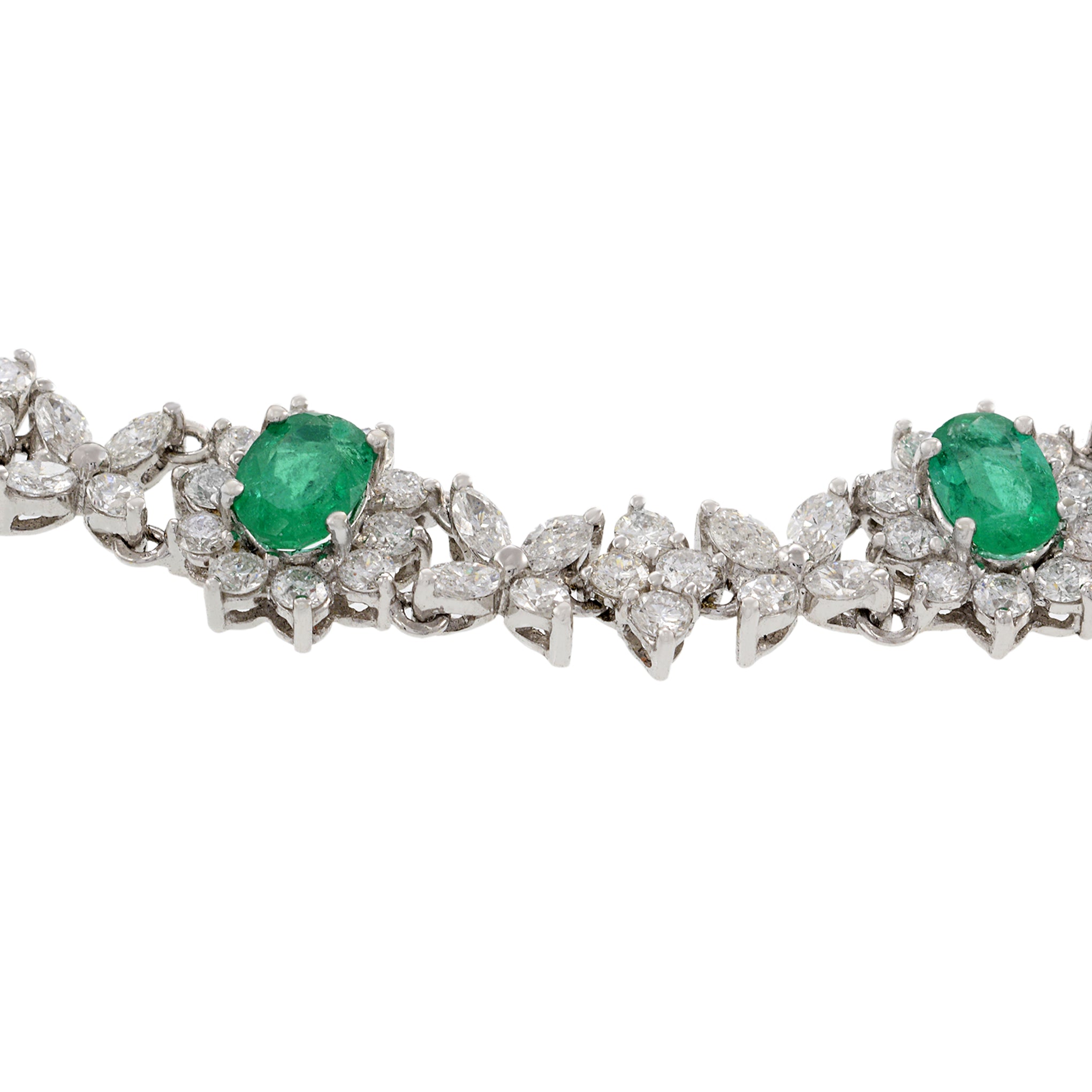 18kt White Gold Emerald Bracelet with Diamonds