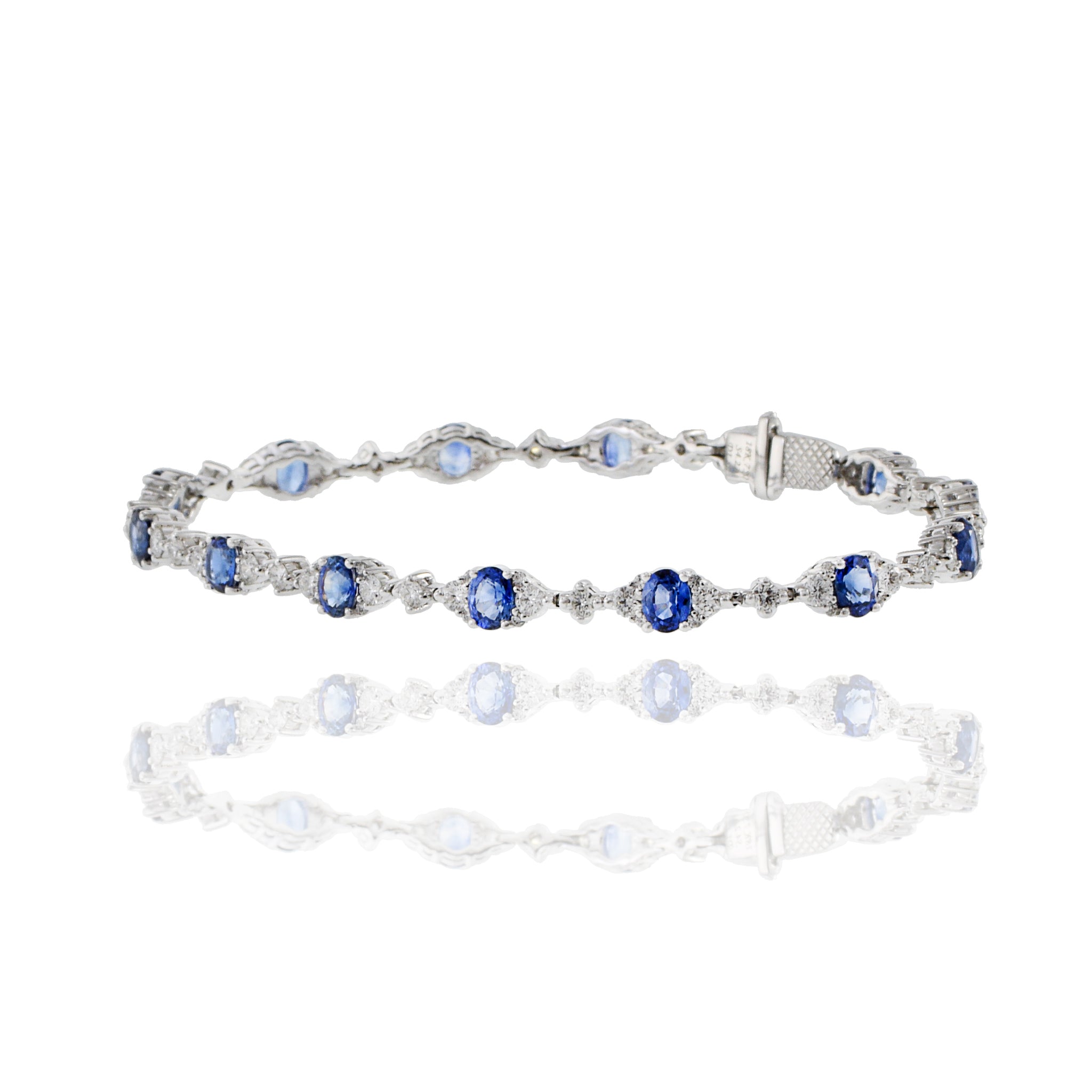 18KT White Gold Oval Cut Blue Sapphire And Diamond Bracelet