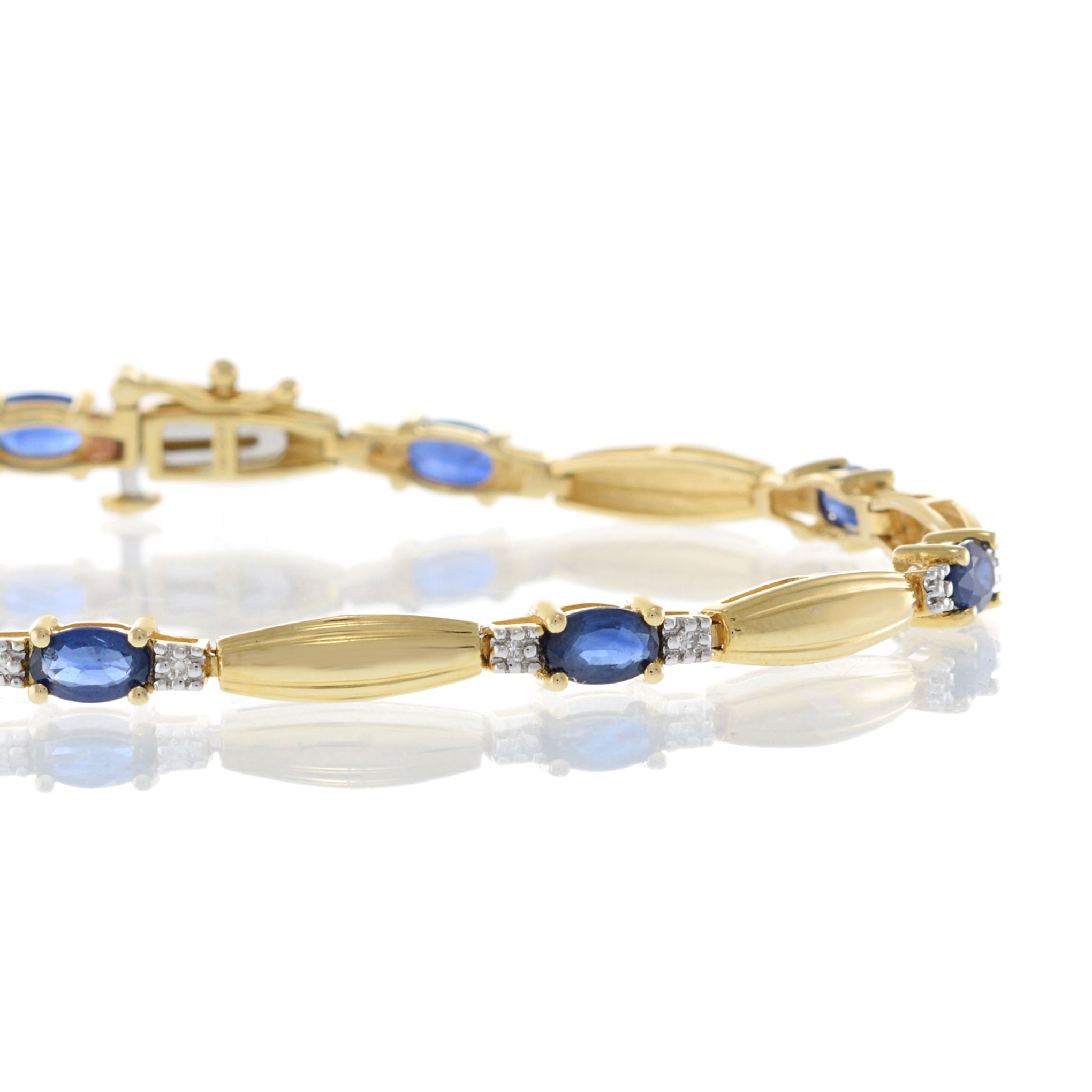 14KT Yellow Gold Bracelet with Round Cut Diamonds and Oval Sapphires