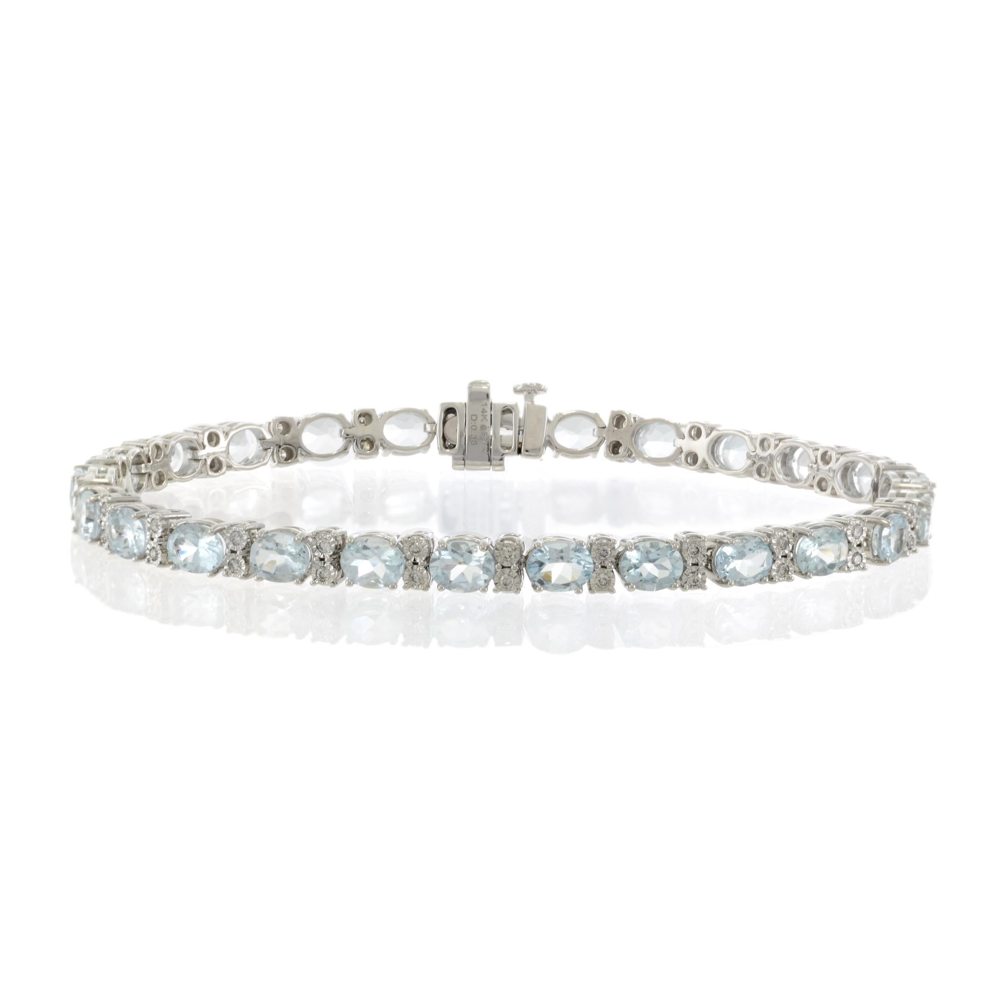 14KT White Gold Oval Aquamarine and Diamond Bracelet