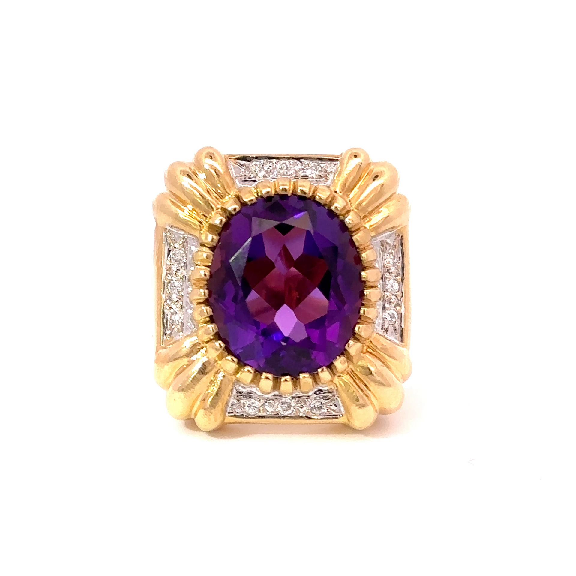 Vintage 1970s 18KT Yellow Gold Amethyst And Diamond Ring