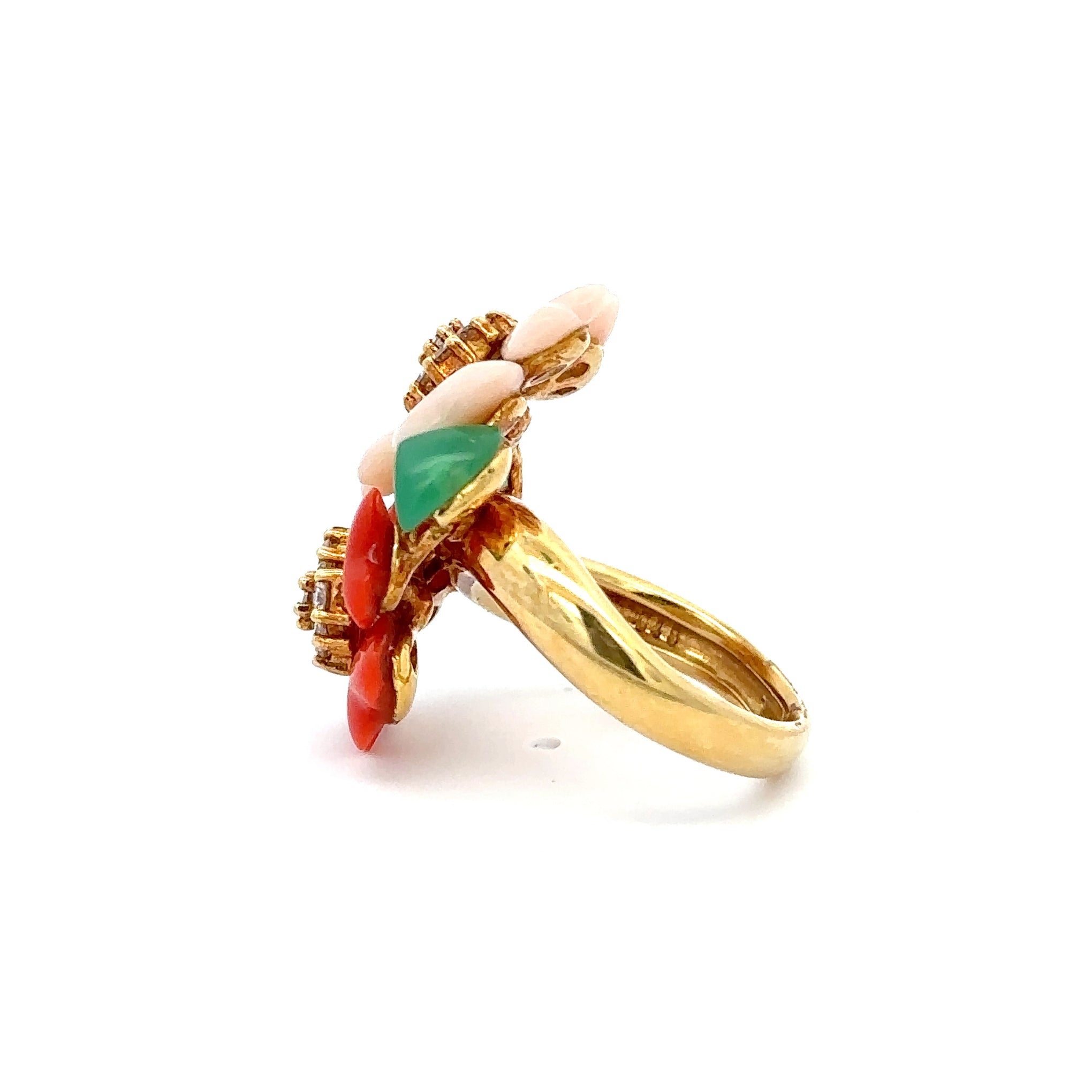 18KT Yellow Gold Estate Coral And Diamond Flower Ring