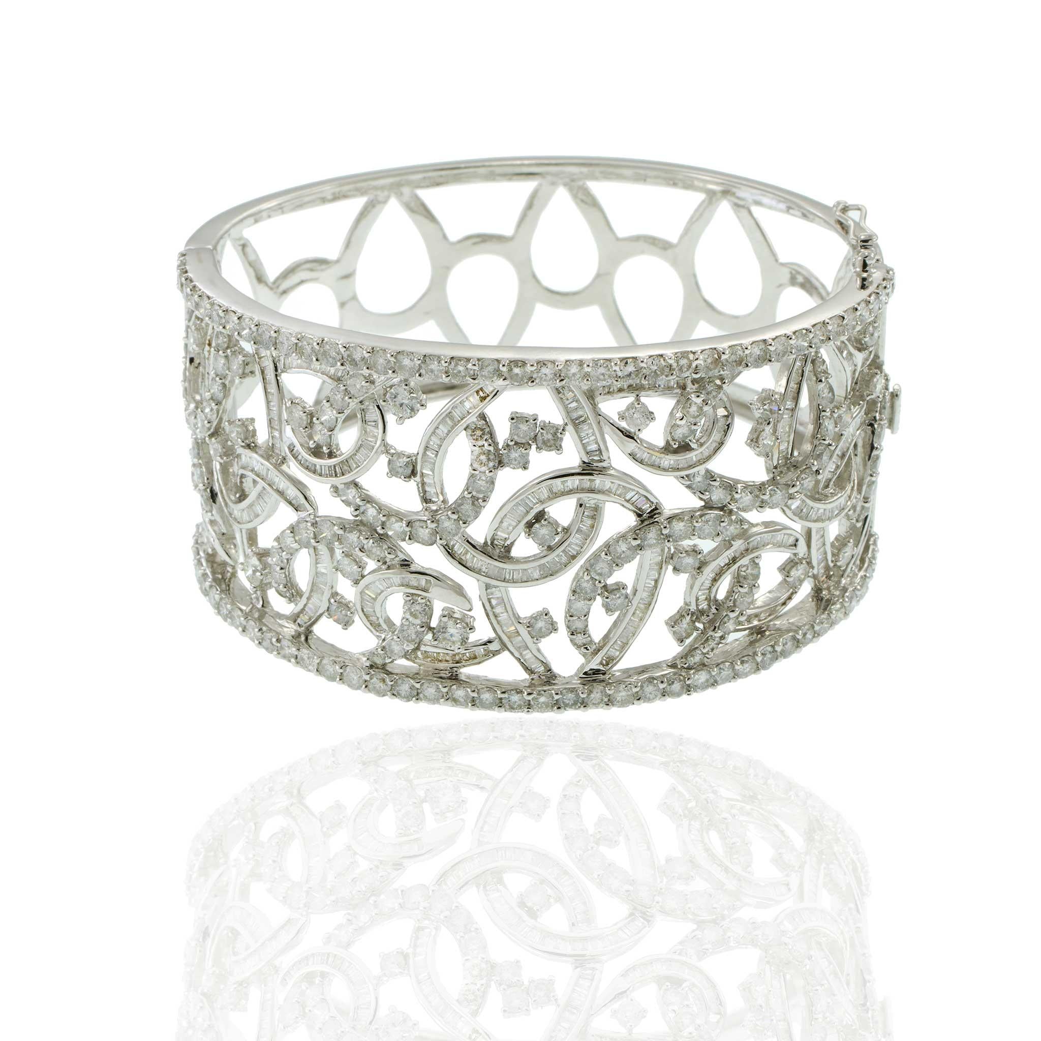 Estate Modern 18KT White Gold Diamond Cuff Bangle Bracelet