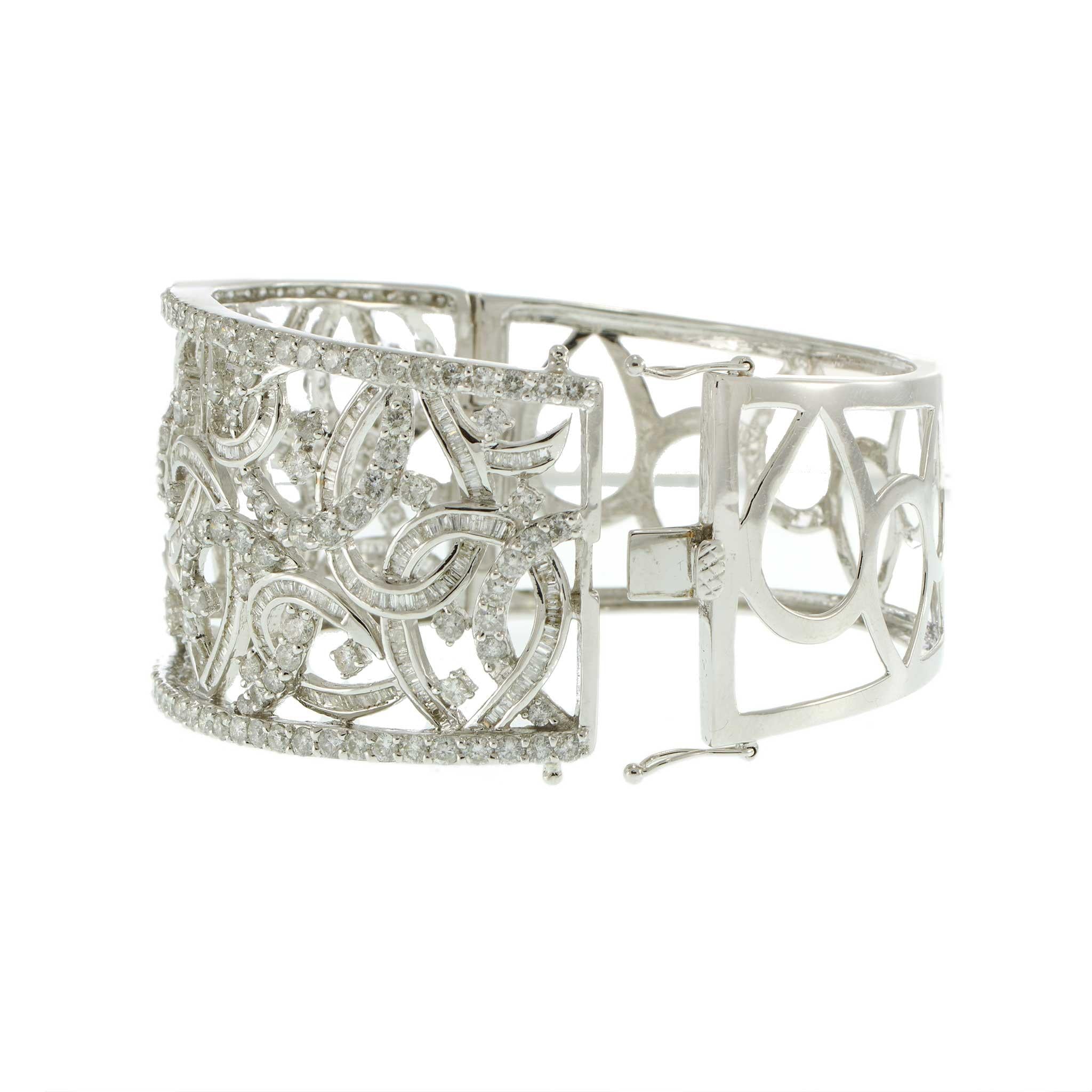 Estate Modern 18KT White Gold Diamond Cuff Bangle Bracelet