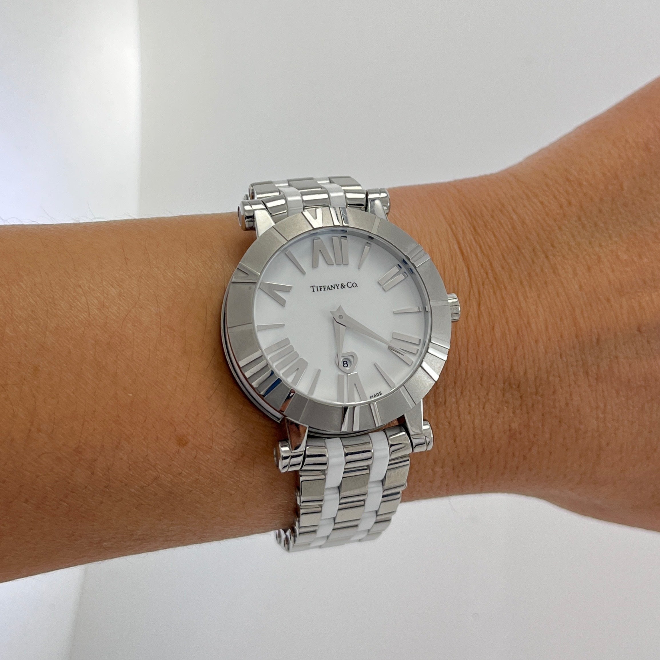 Tiffany & Co. Atlas Z1301.11.11A20A00A Date White Dial