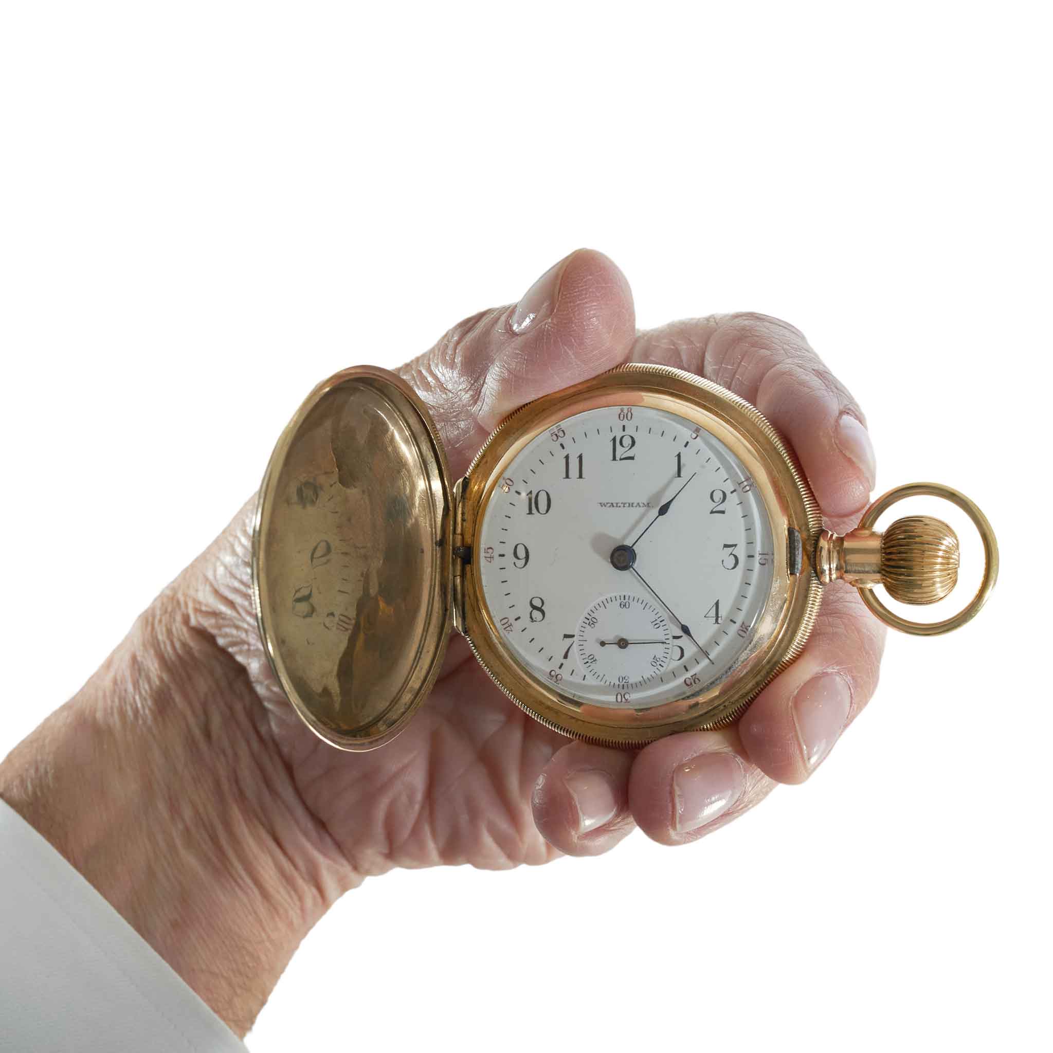 Antique Circa 1902 Waltham 14KT Gold Hunter Case Pocket Watch
