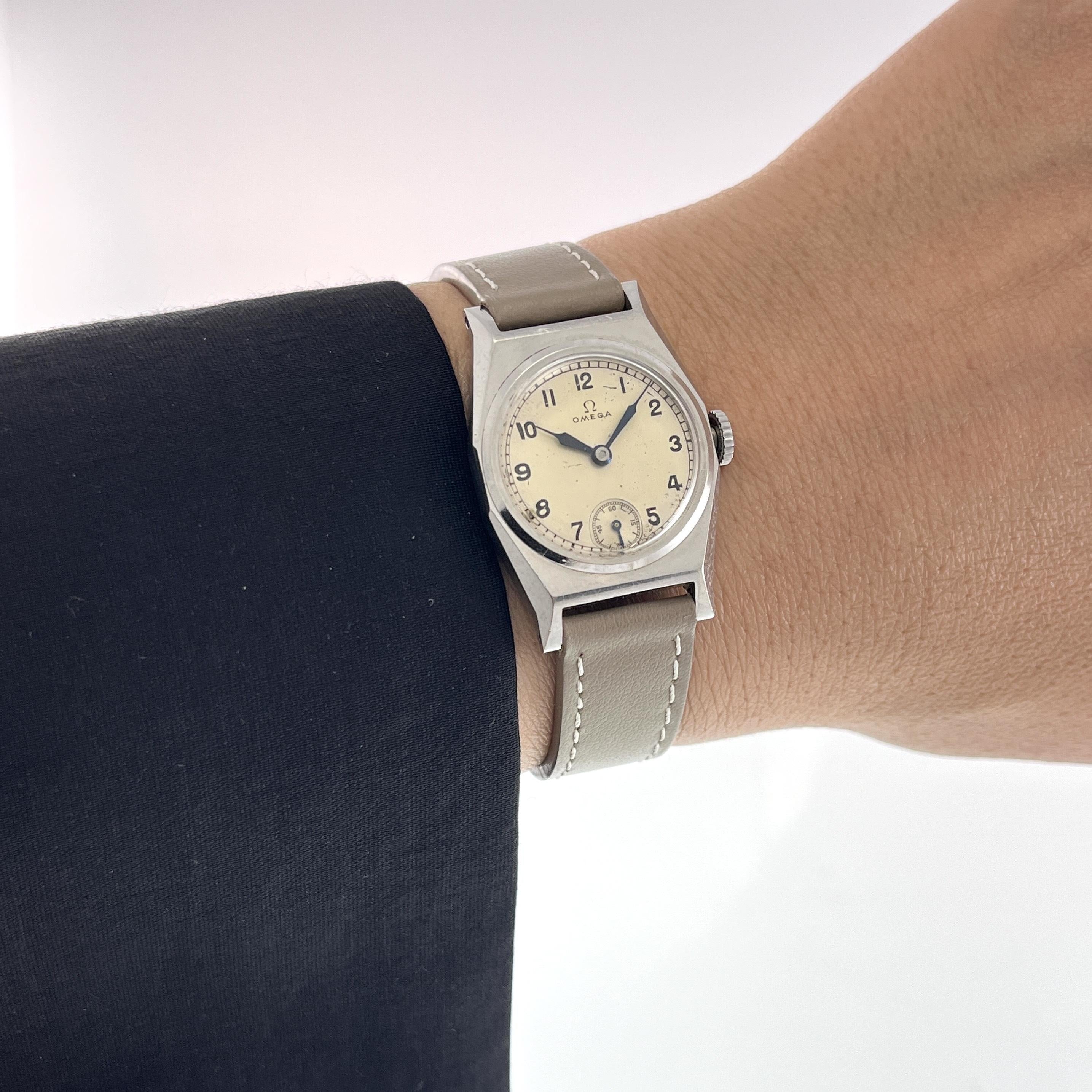 Omega Deco Watch (1936) – 24.5 x 28MM Steel – Cal. T17 Manual Wind