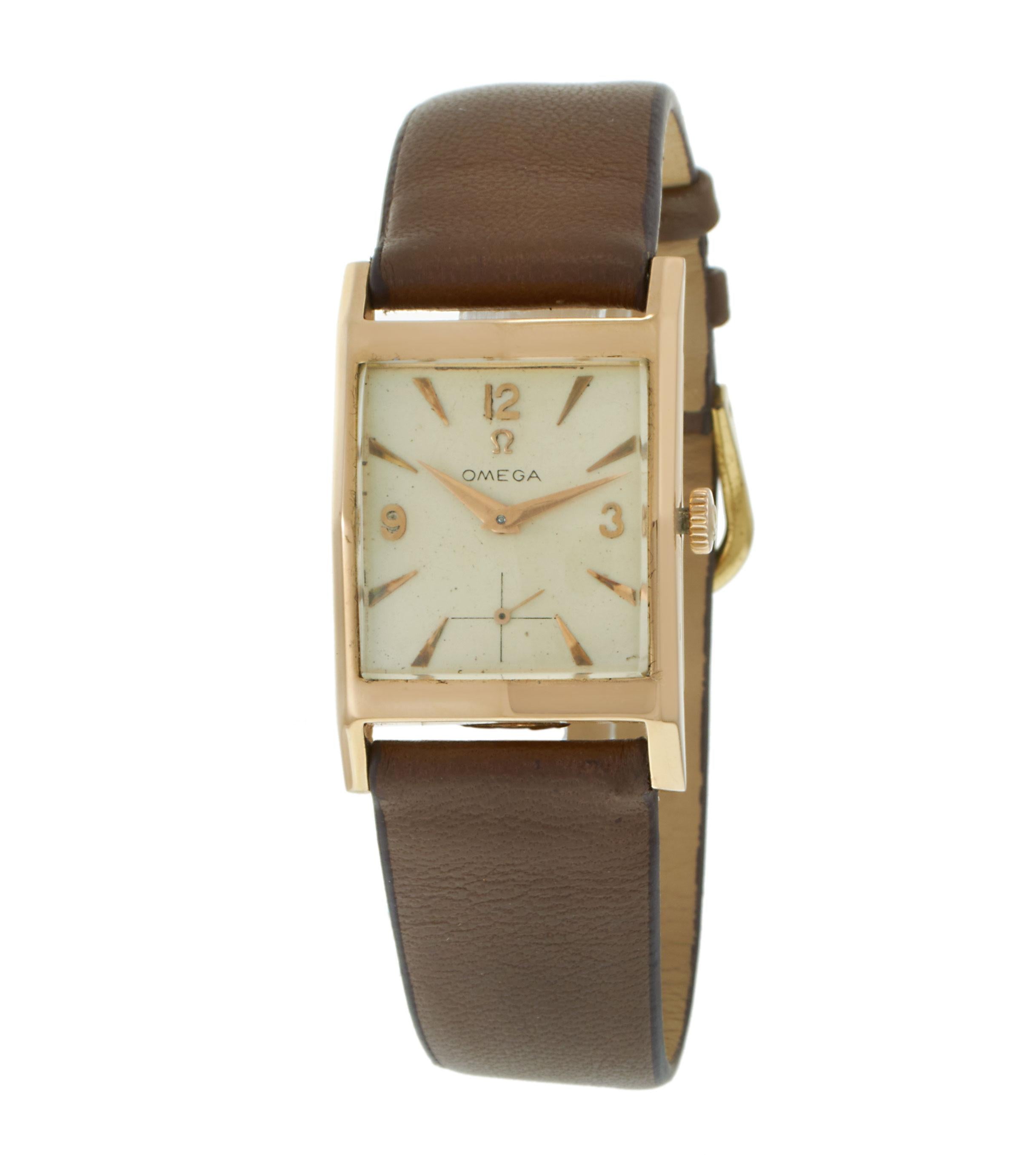 Omega 1952 De Luxe Ref. 3946 – 18KT Rose Gold, Silver Patina Dial
