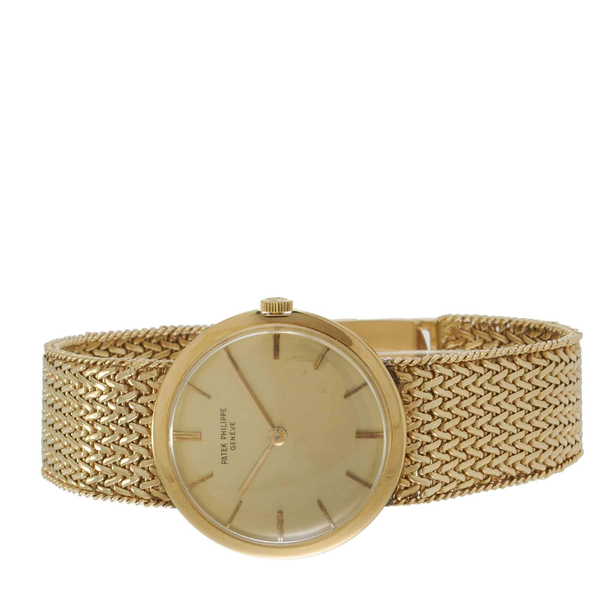 Vintage Circa 1959 Patek Philippe Calatrava 32.5MM 18KT Yellow Gold – Ref. 2589