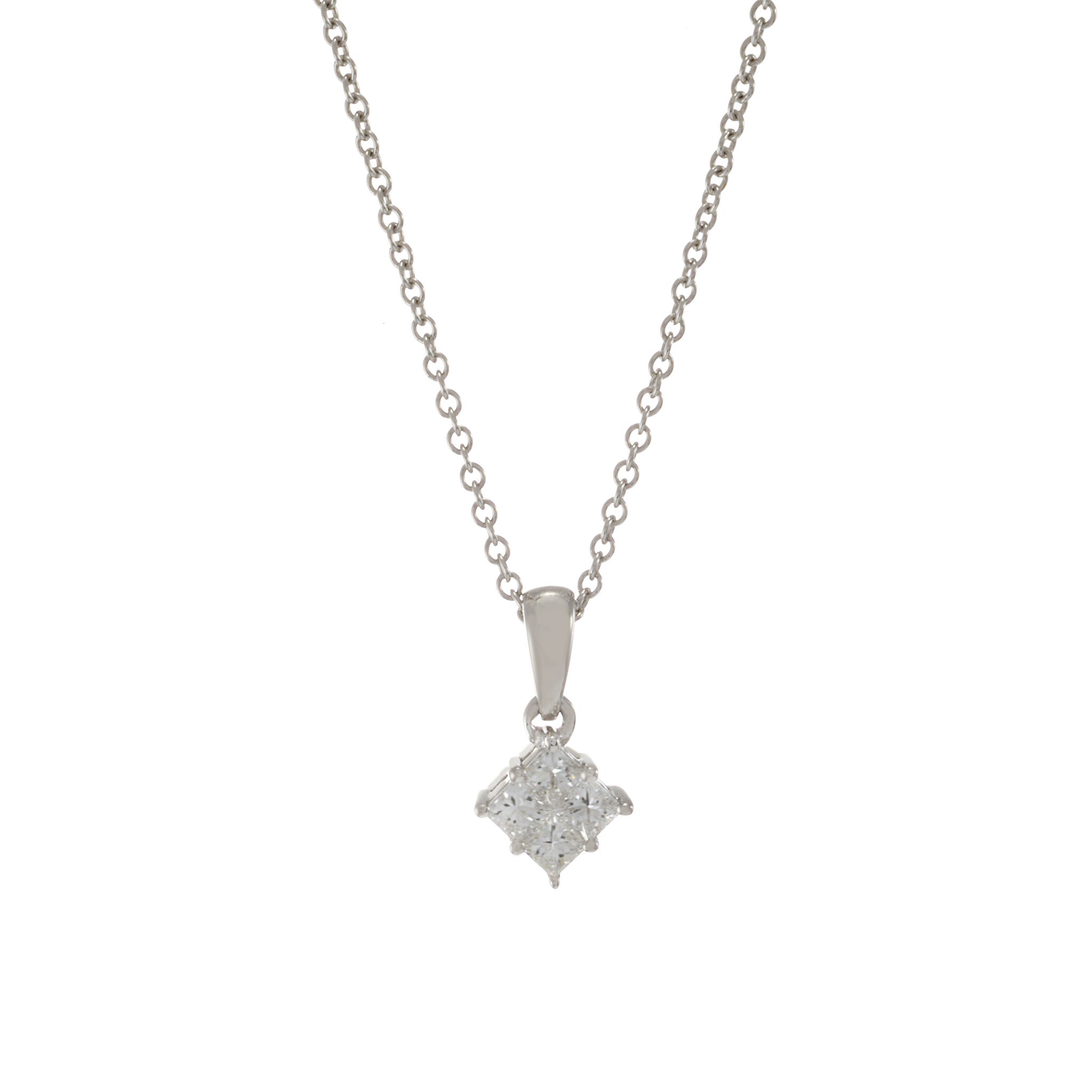 18KT White Gold Diamond Cluster Pendant Necklace