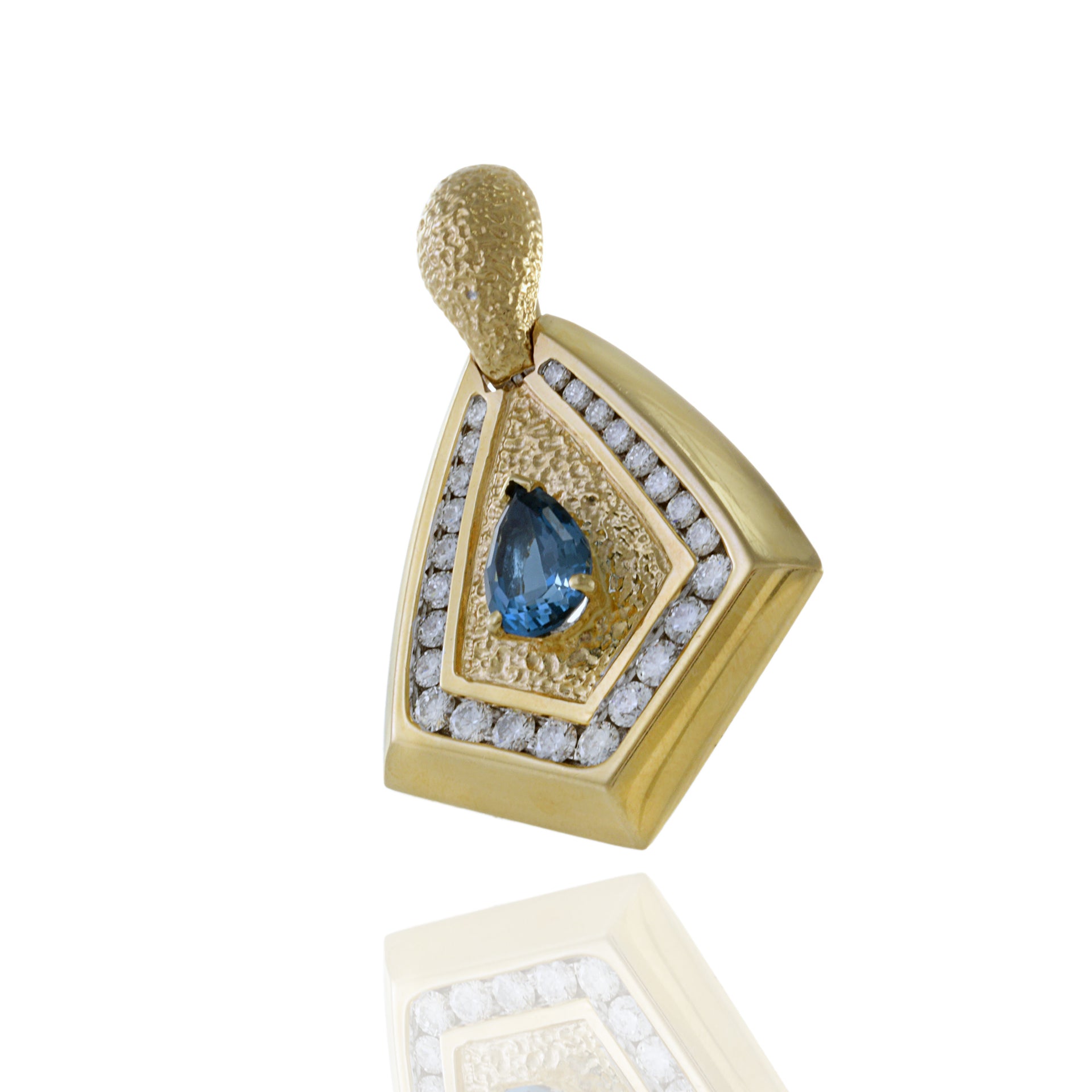 Vintage 1970s 14KT Yellow Gold Diamond And Blue Topaz Pendant