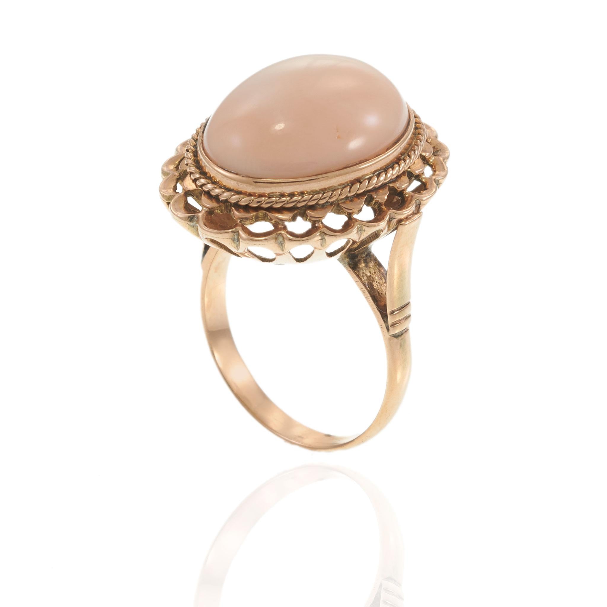Antique 14KT Rose Gold Oval Cabochon Pink Coral Ring with Rope and Scallop Frame