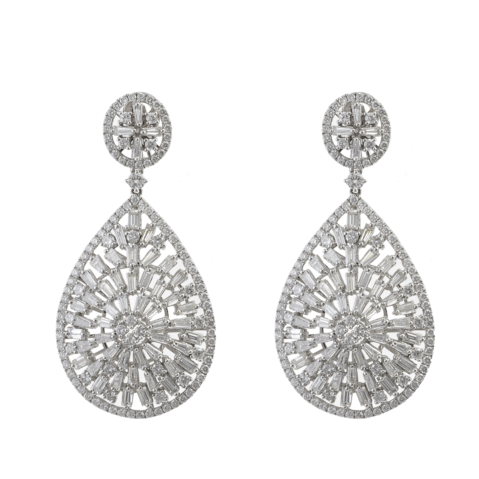 18KT White Gold Teardrop Diamond Earrings