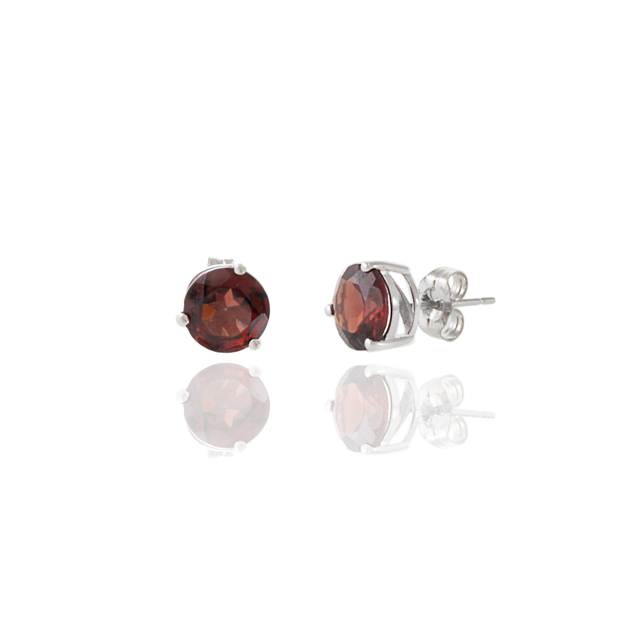 14KT White Gold Round Cut Red Garnet Studs