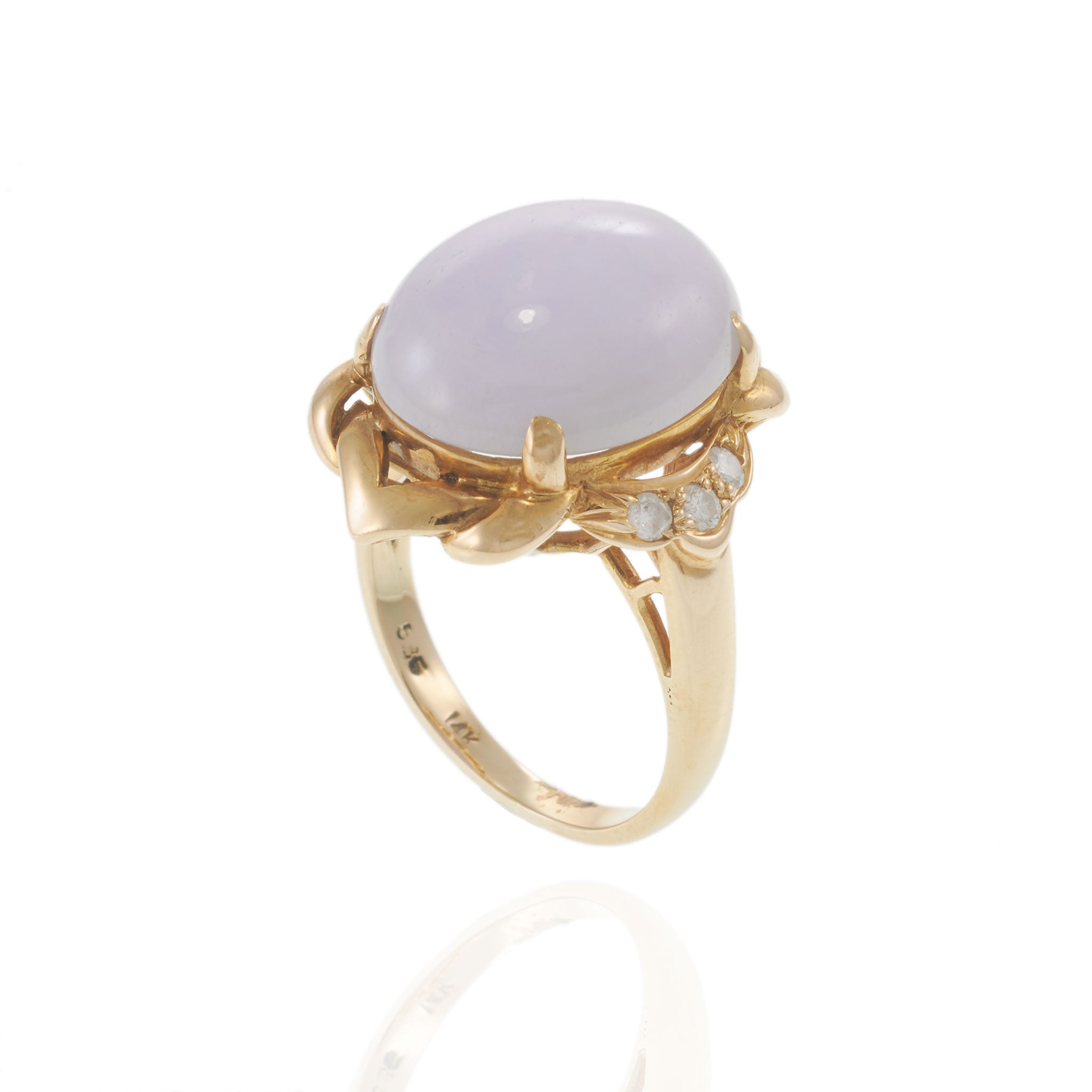 Estate 14KT Yellow Gold Lavender Jade And Diamond Ring