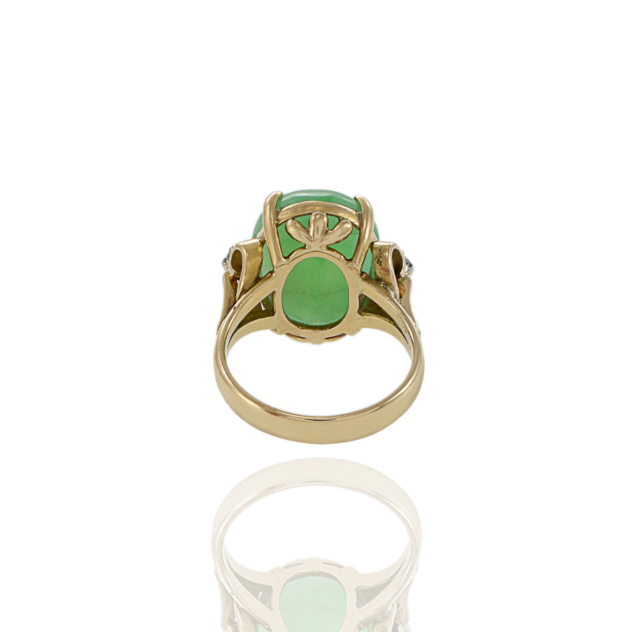 14KT Yellow Gold Retro Era Jade And Diamond Ring