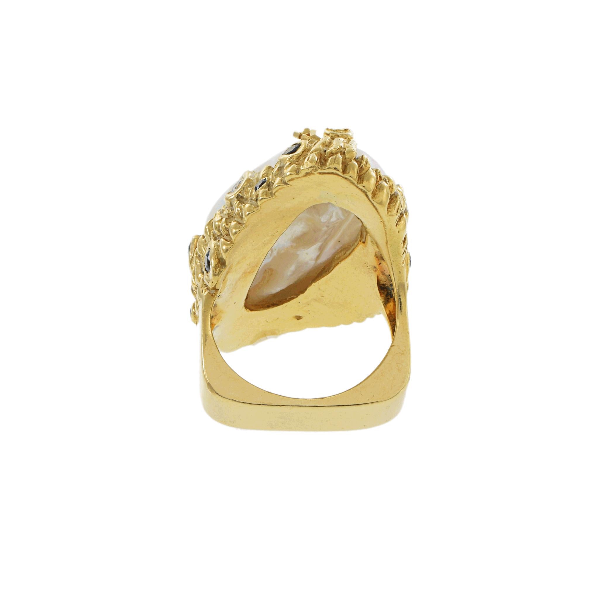 Vintage Retro Era 18KT Yellow Gold Baroque Pearl Ring