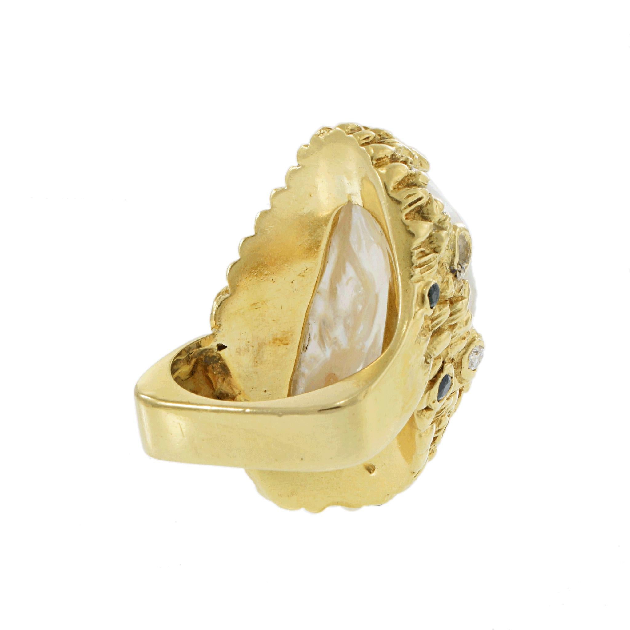 Vintage Retro Era 18KT Yellow Gold Baroque Pearl Ring