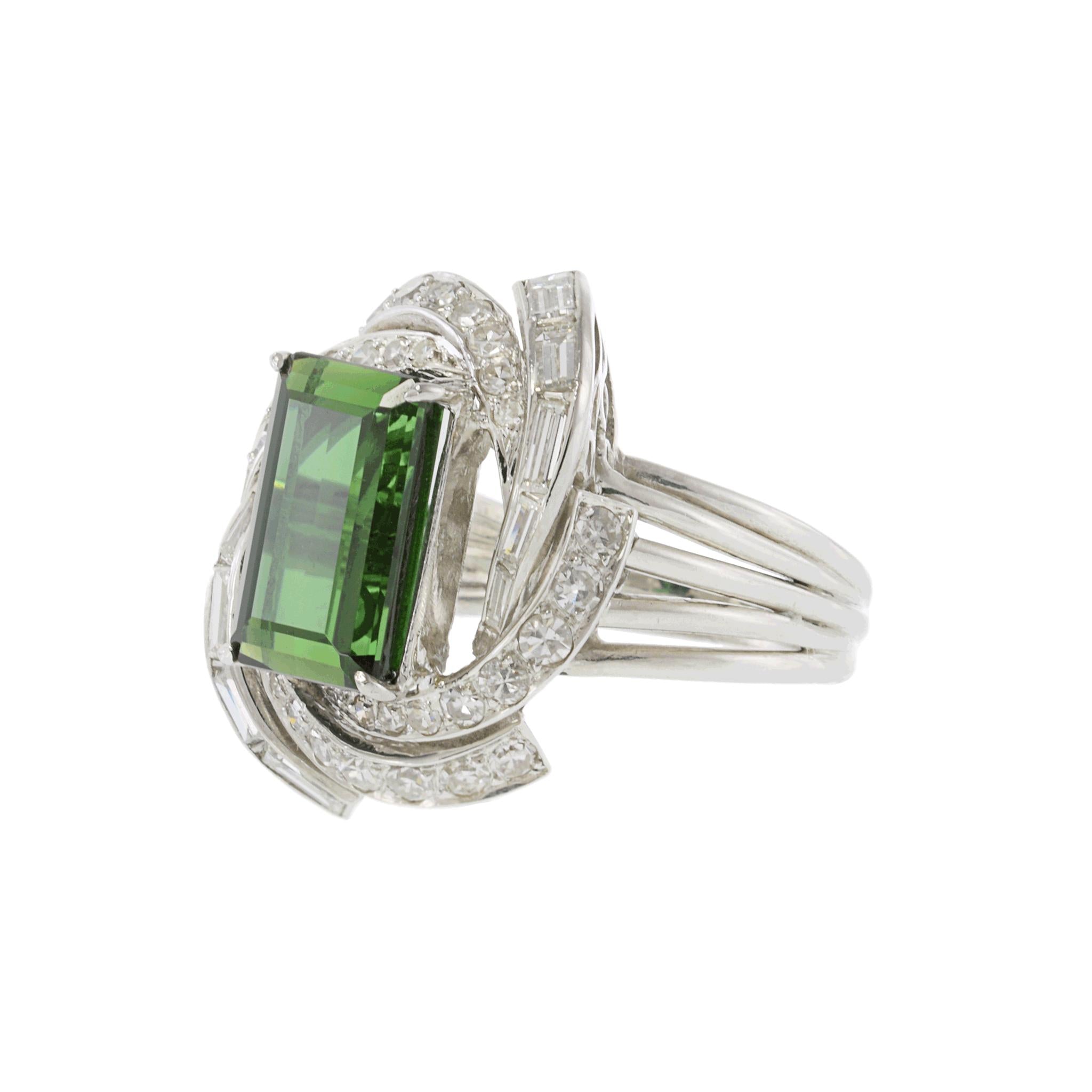 Vintage Retro Era Platinum Green Tourmaline and Diamond Cocktail Ring