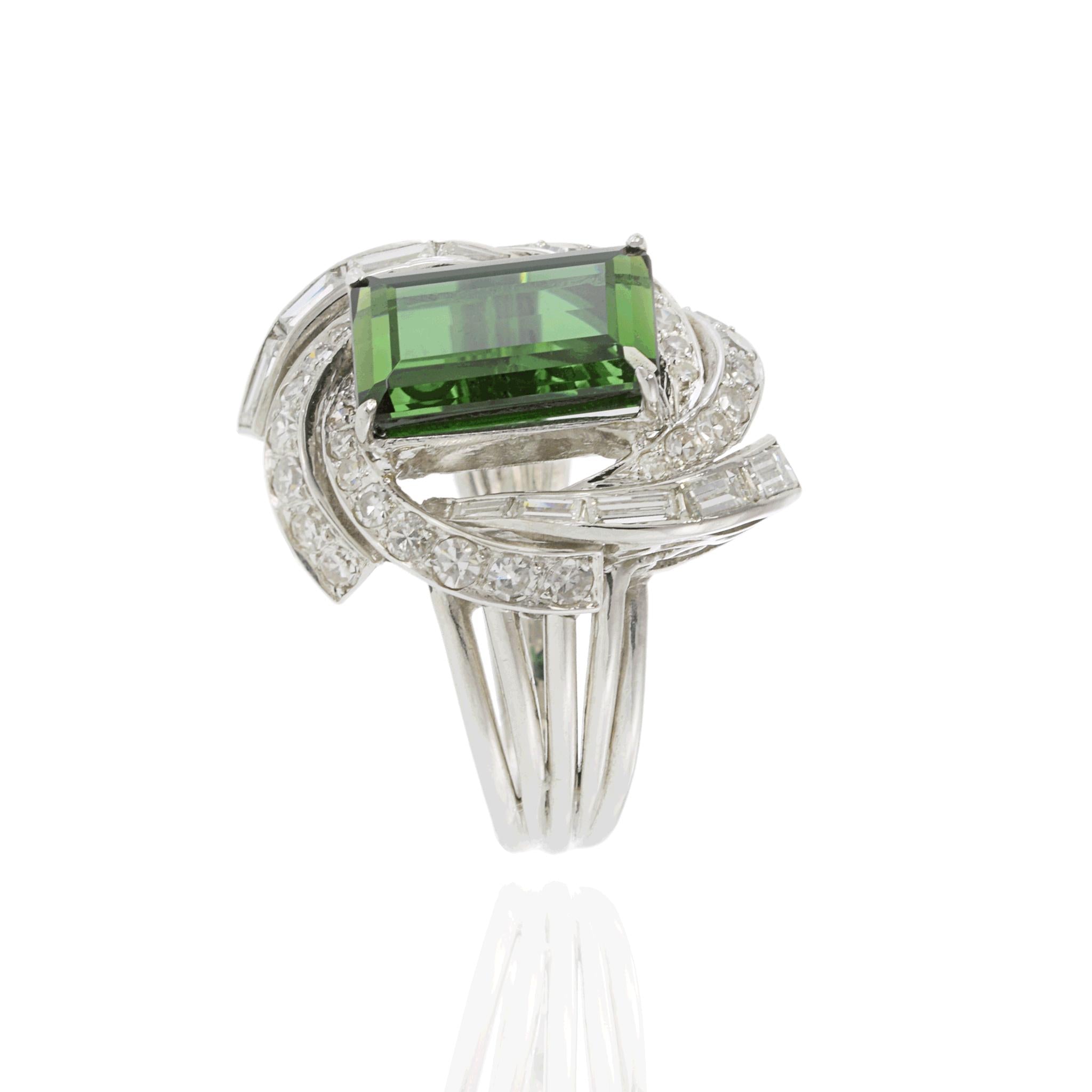 Vintage Retro Era Platinum Green Tourmaline and Diamond Cocktail Ring