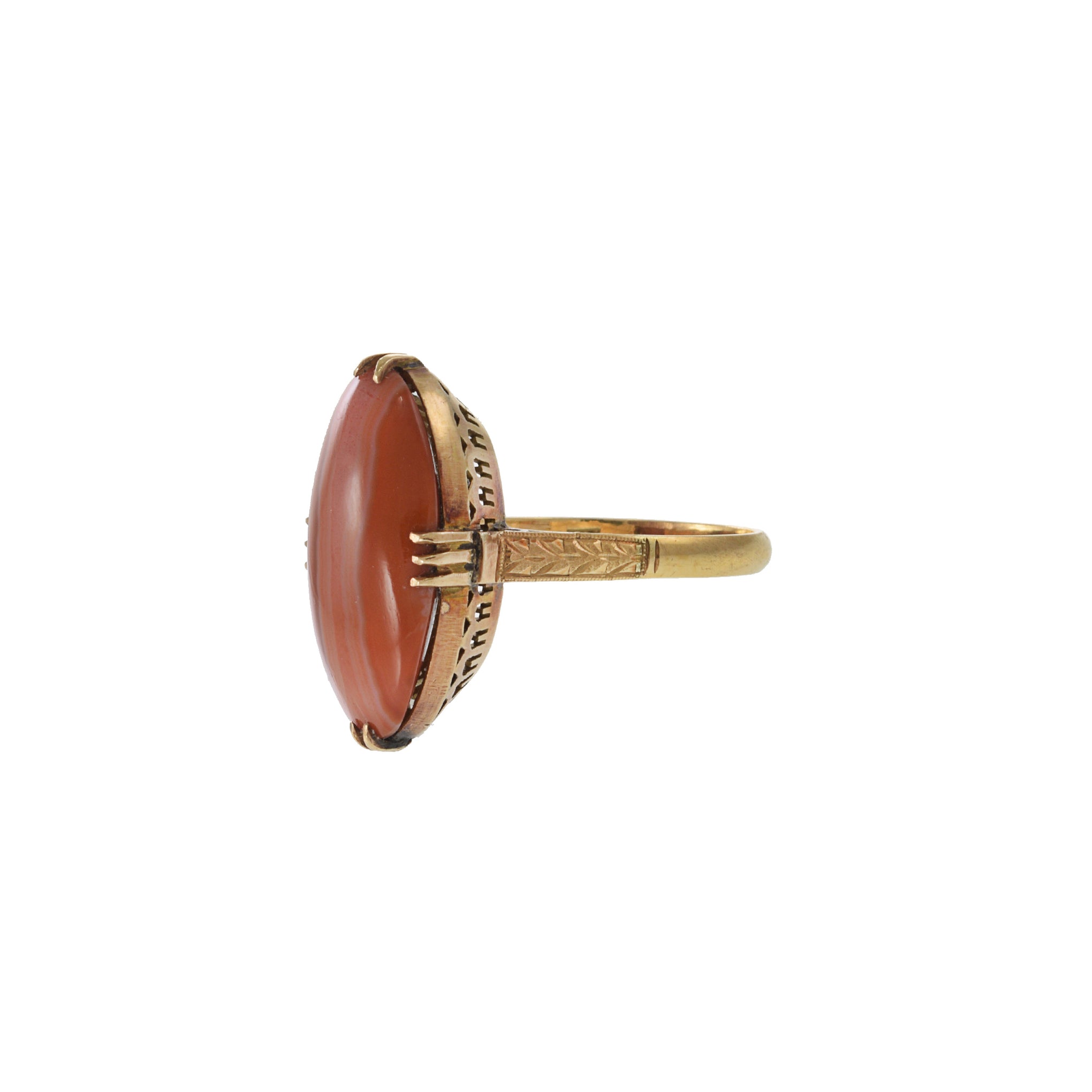 18KT Yellow Gold 1970s Red Agate Filigree Marquise Ring