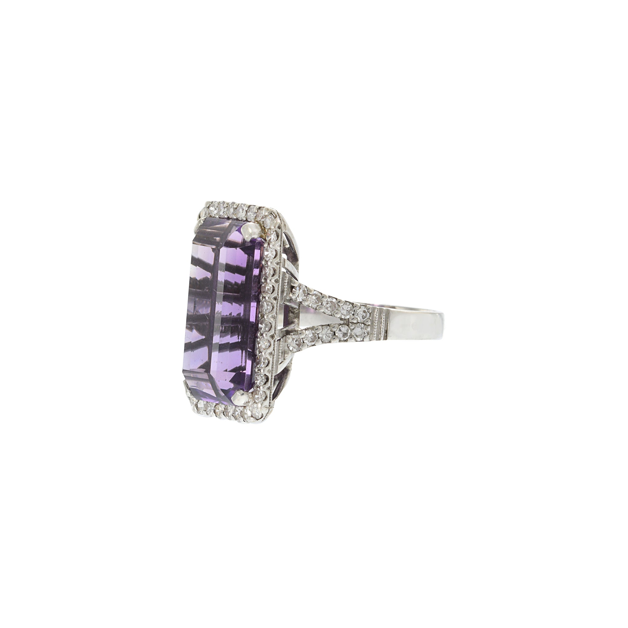 Estate 1940s 18KT White Gold Amethyst And Diamond Ring