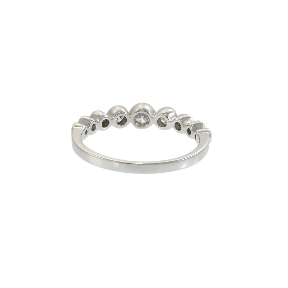 18KT White Gold Graduated Bezel Set Diamond Band