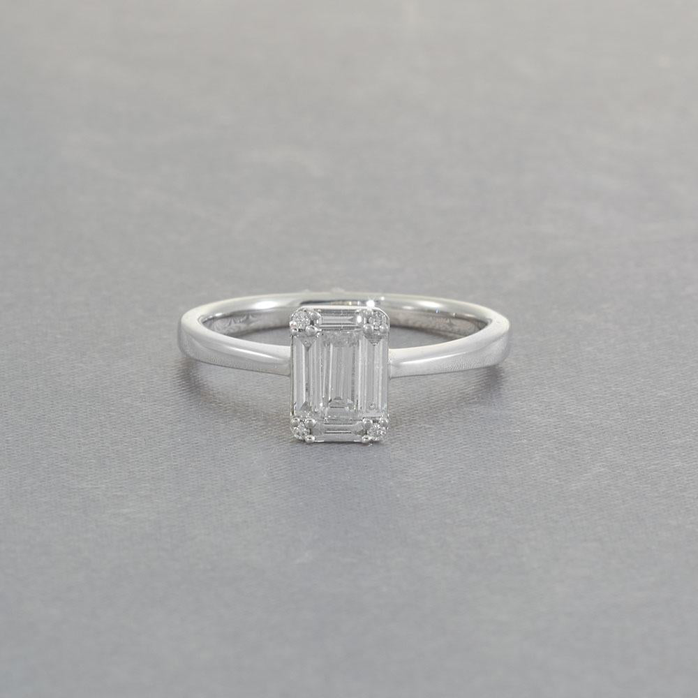 18KT White Gold Rectangular Cluster Diamond Ring