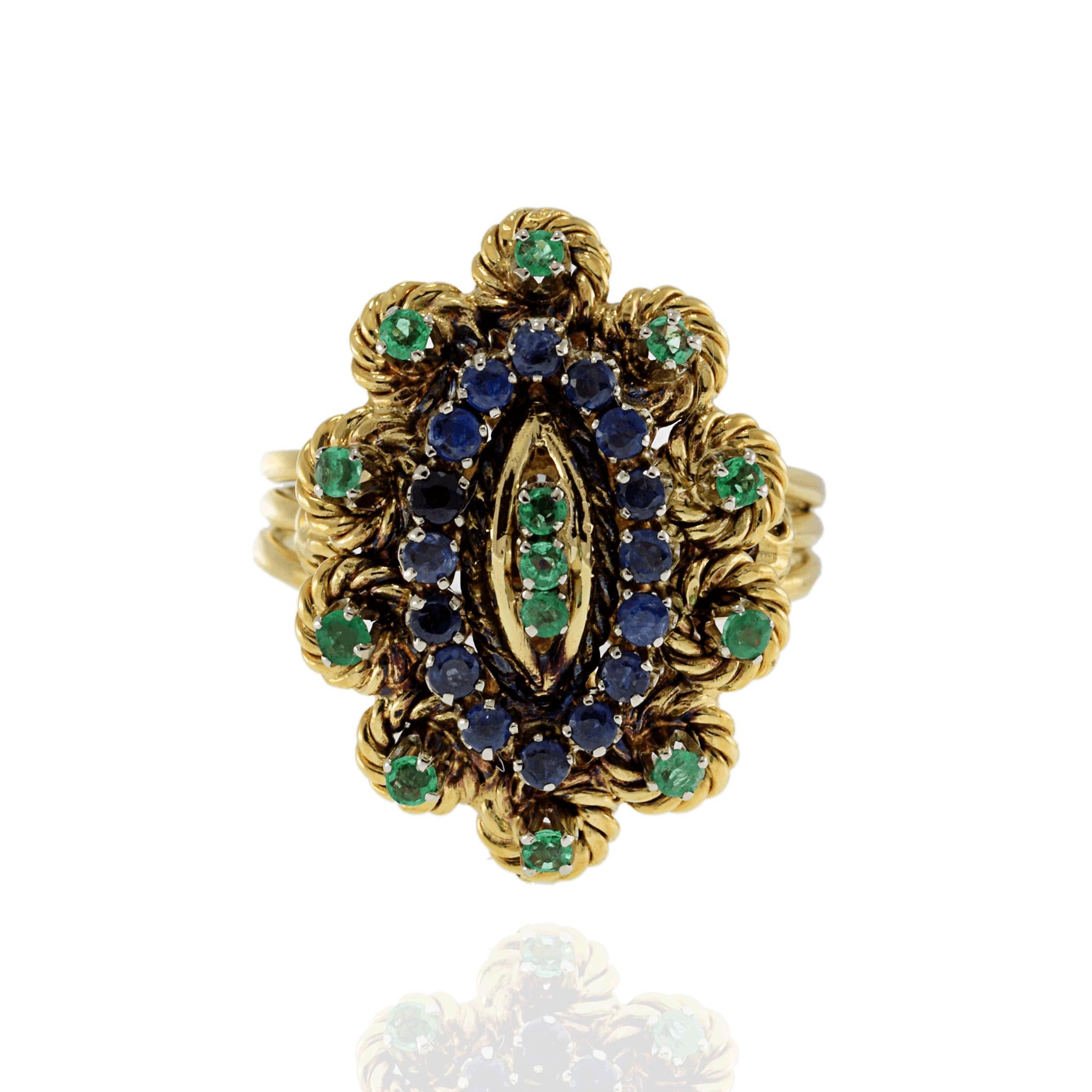 Vintage Retro Era 18KT Yellow Gold Emerald and Sapphire Ring