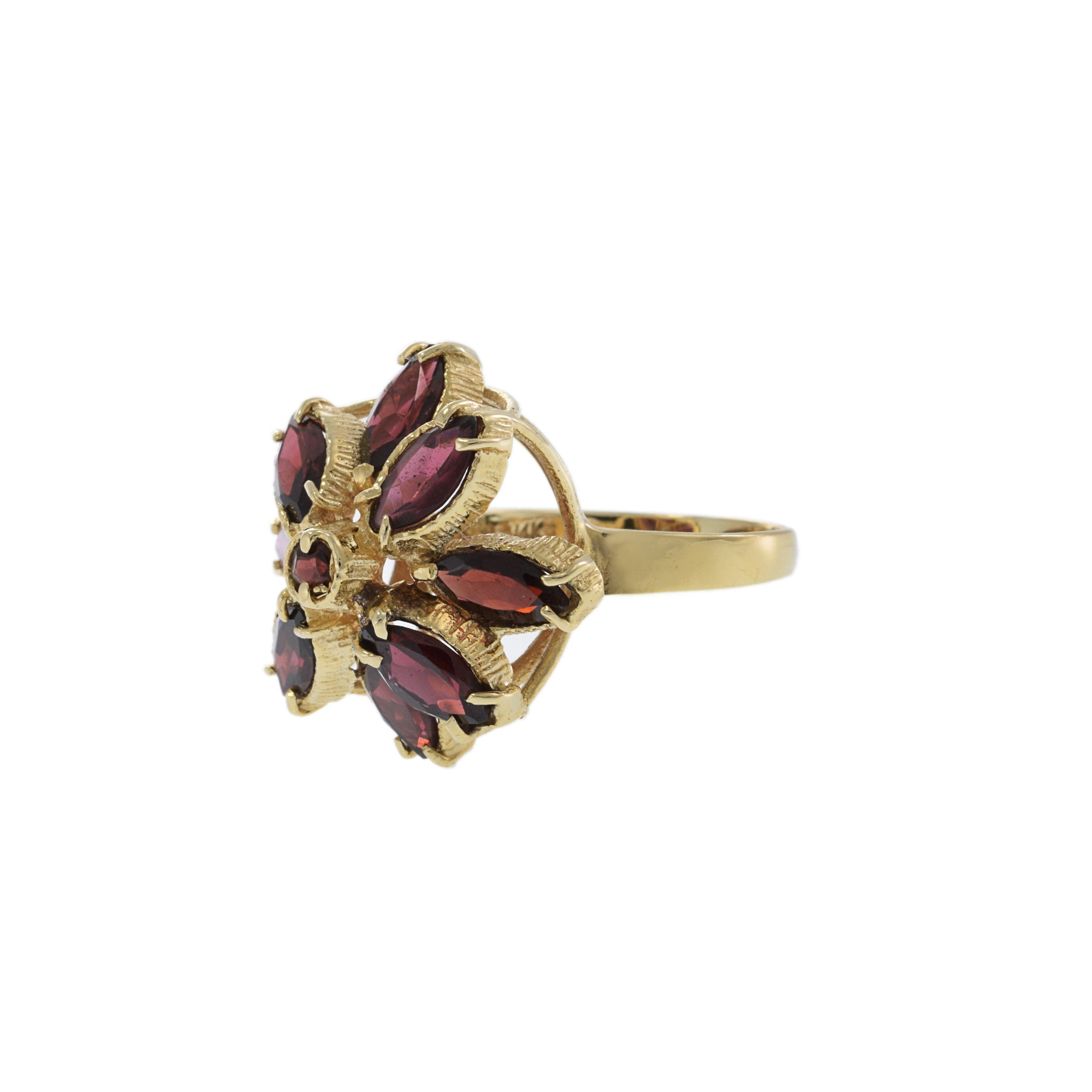 14KT Yellow Gold Retro Era Red Garnet Cocktail Ring