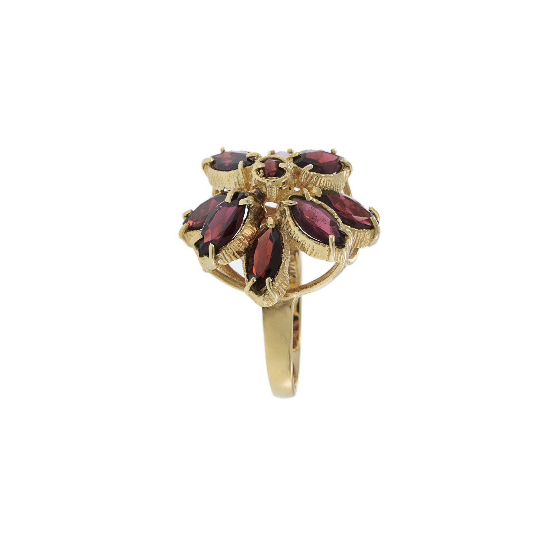 14KT Yellow Gold Retro Era Red Garnet Cocktail Ring