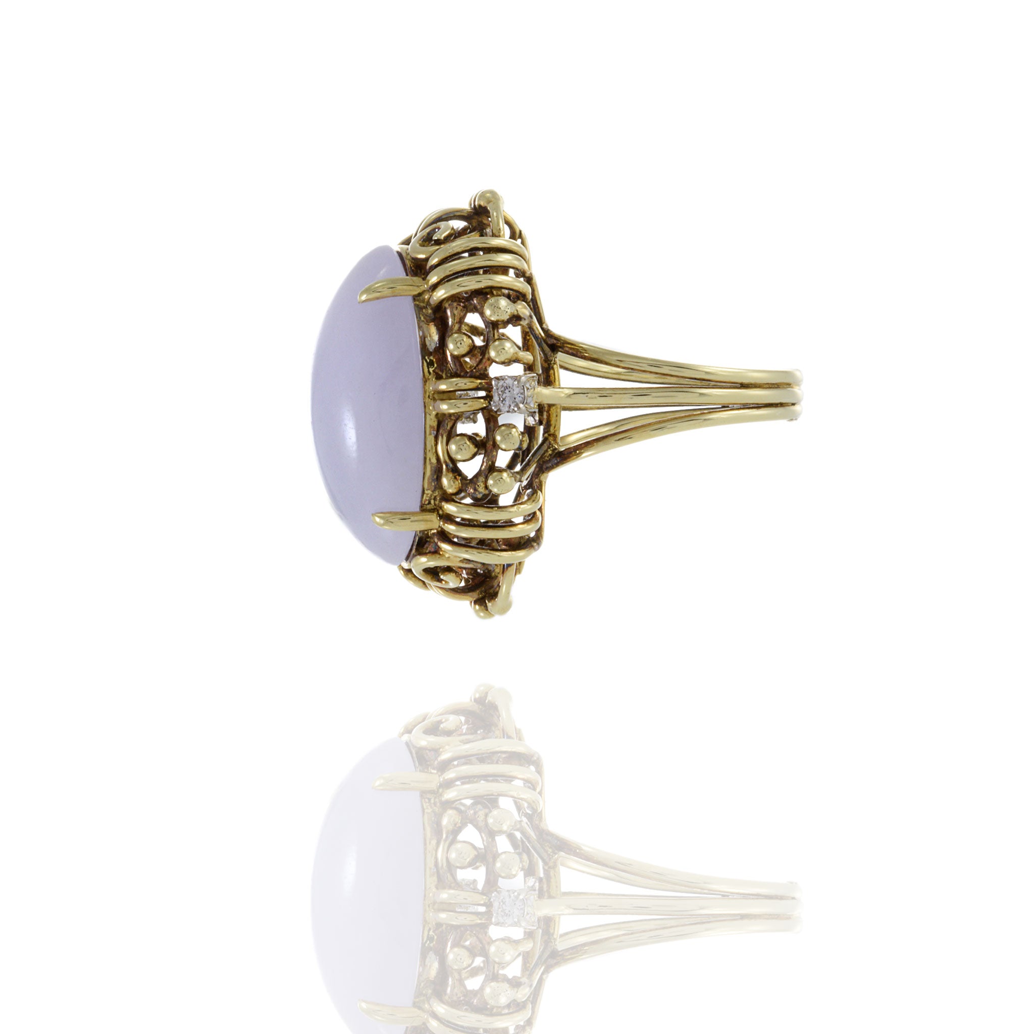 Estate Retro 14KT Yellow Gold Genuine Oval Lavender Jade And Diamond Ring