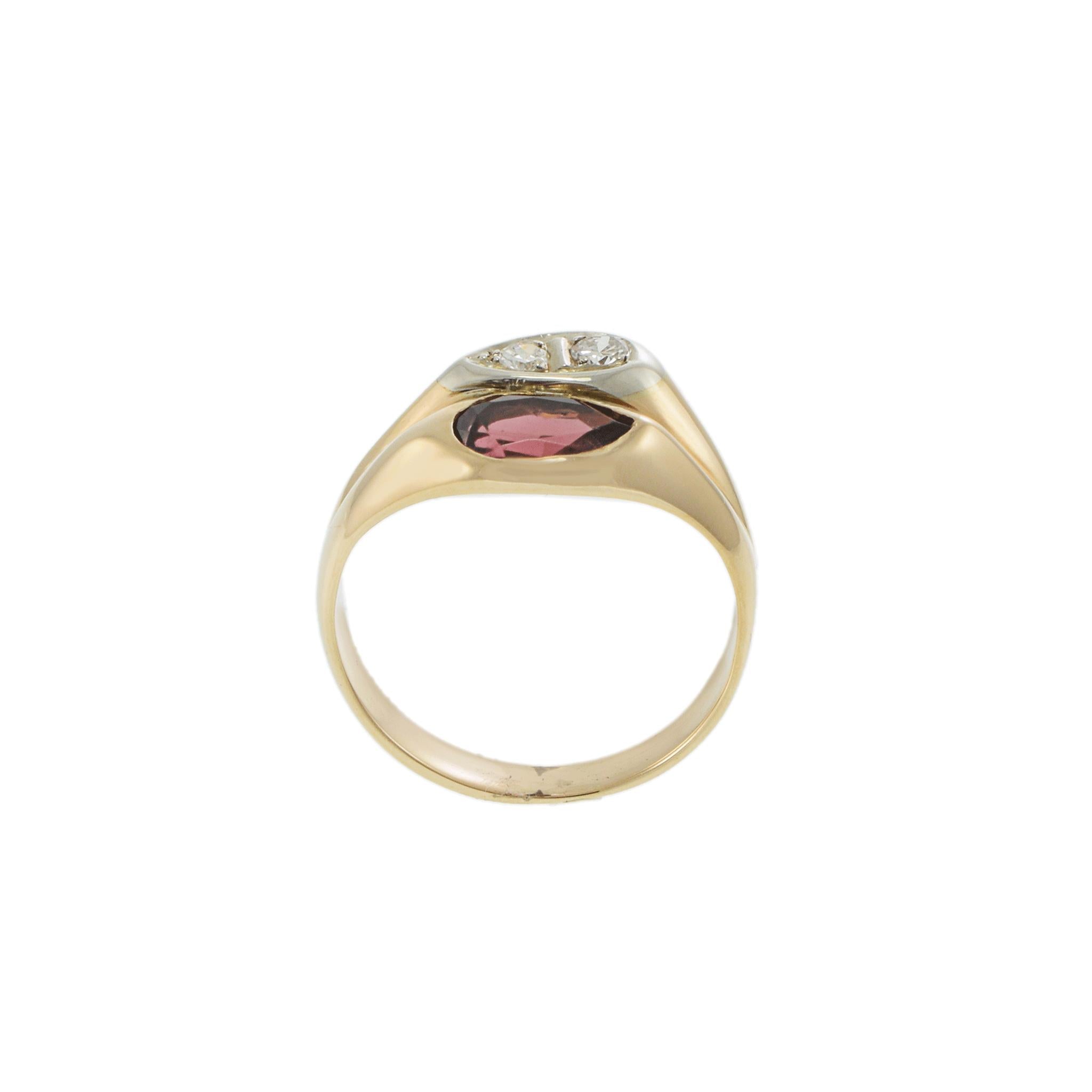 Vintage Garnet & Diamond Ring in 14K Yellow Gold
