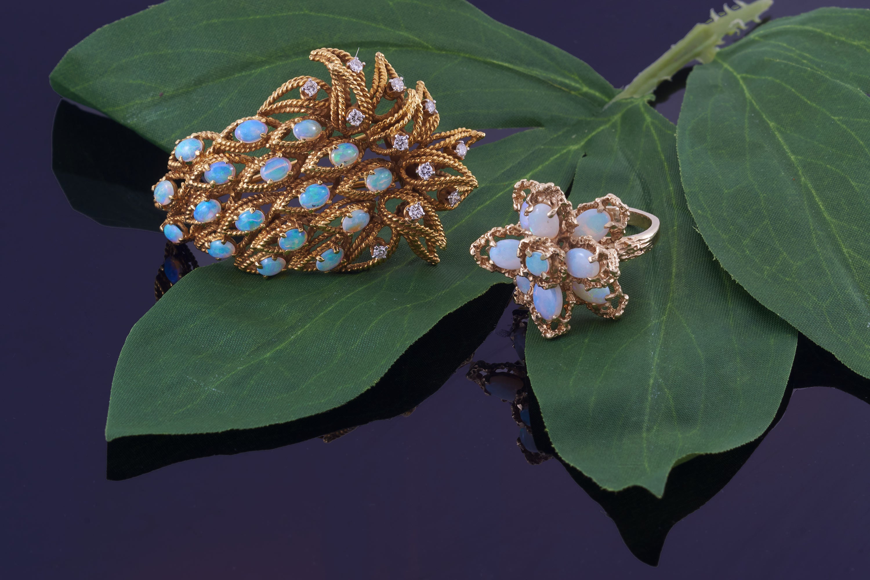 Estate Retro Era 18KT Yellow Gold Rare Australian Opal And Diamond Leaf Pin