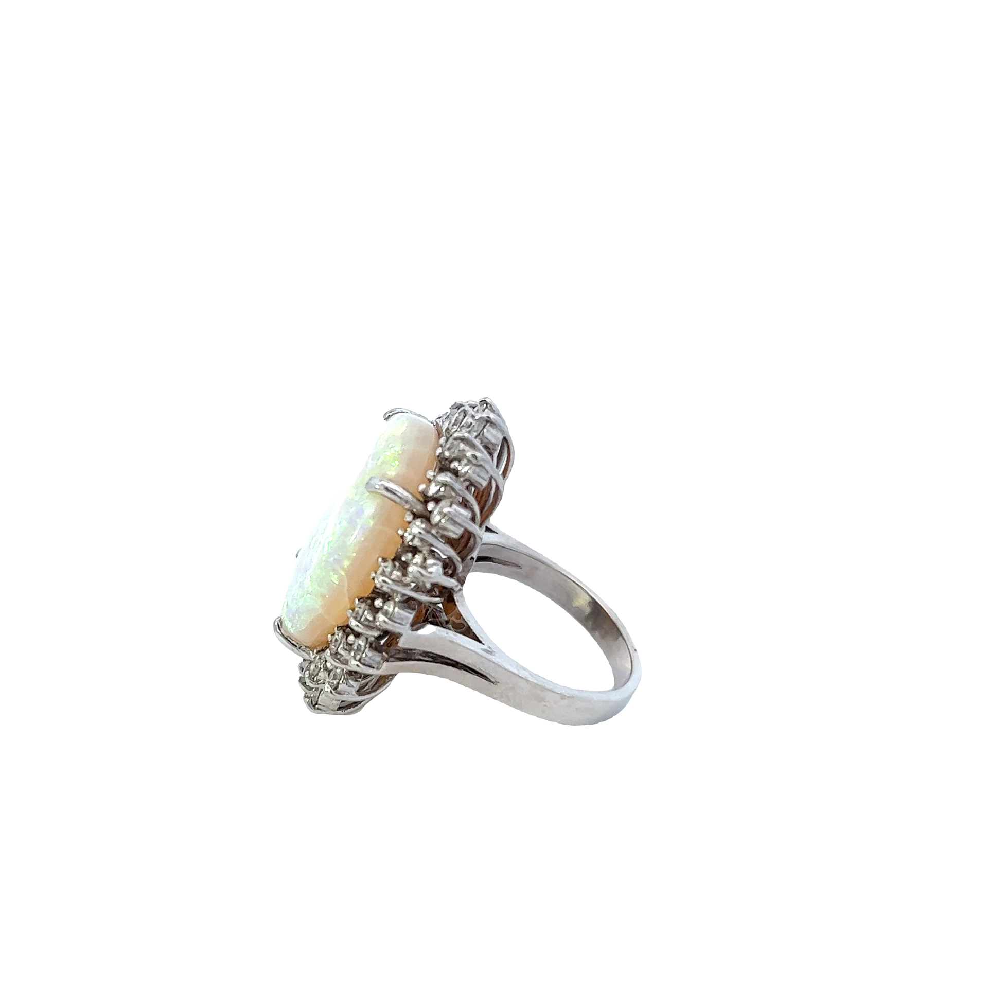 14KT White Gold And Round Cut Diamond Opal Ring