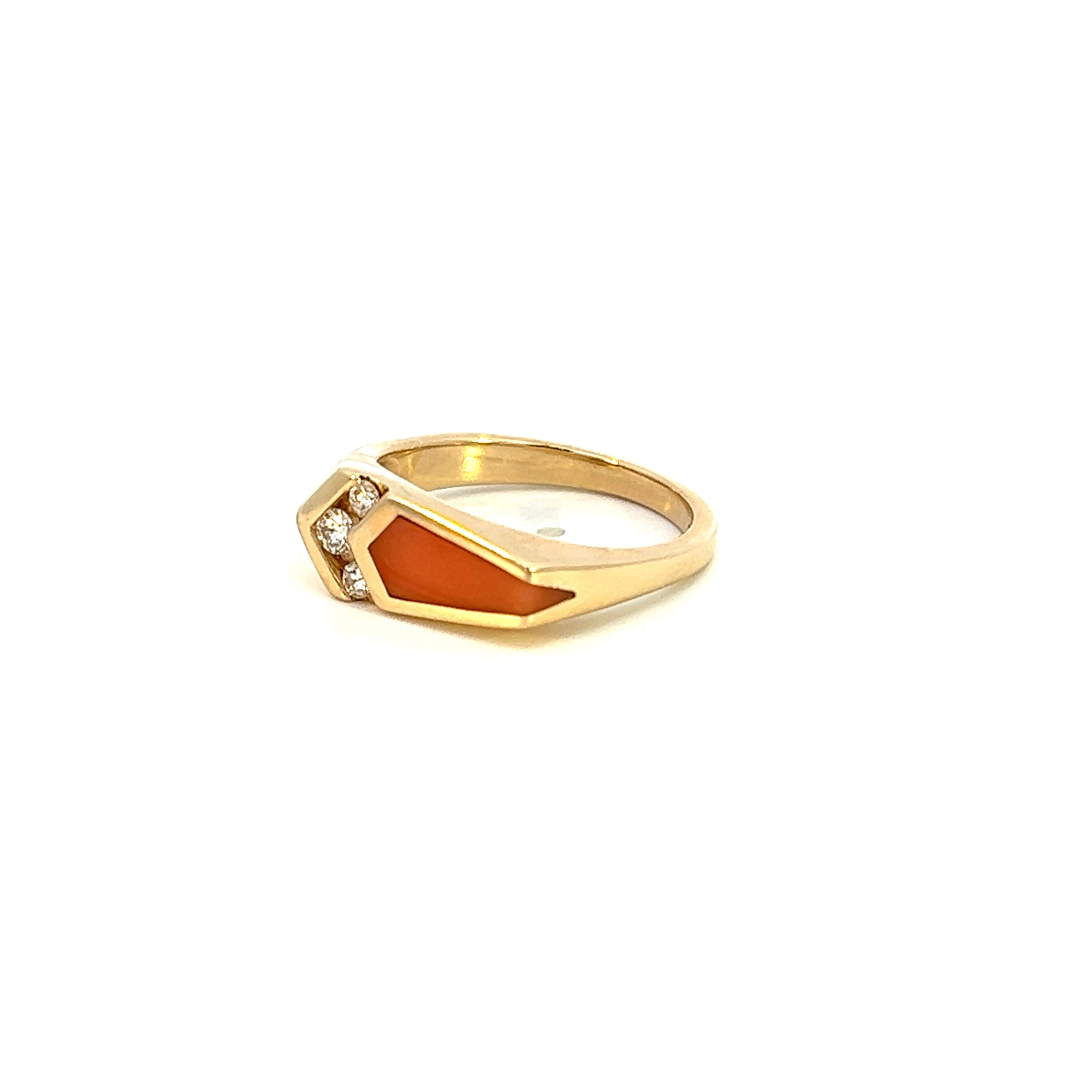 ESTATE 14KT YELLOW GOLD ROUND CUT CORAL DIAMOND RING